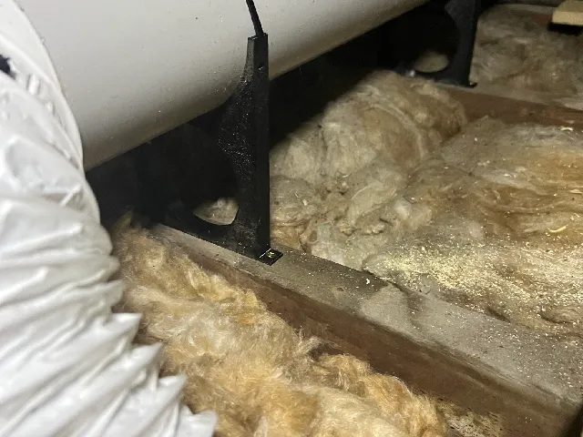 100mm duct bracket