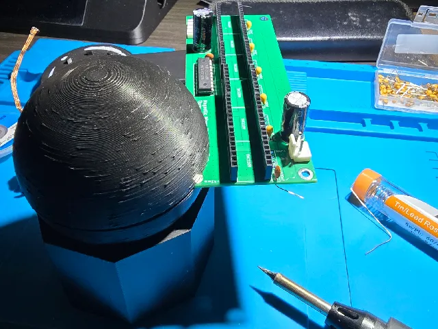 (Parametric) Spherical Soldering Stand