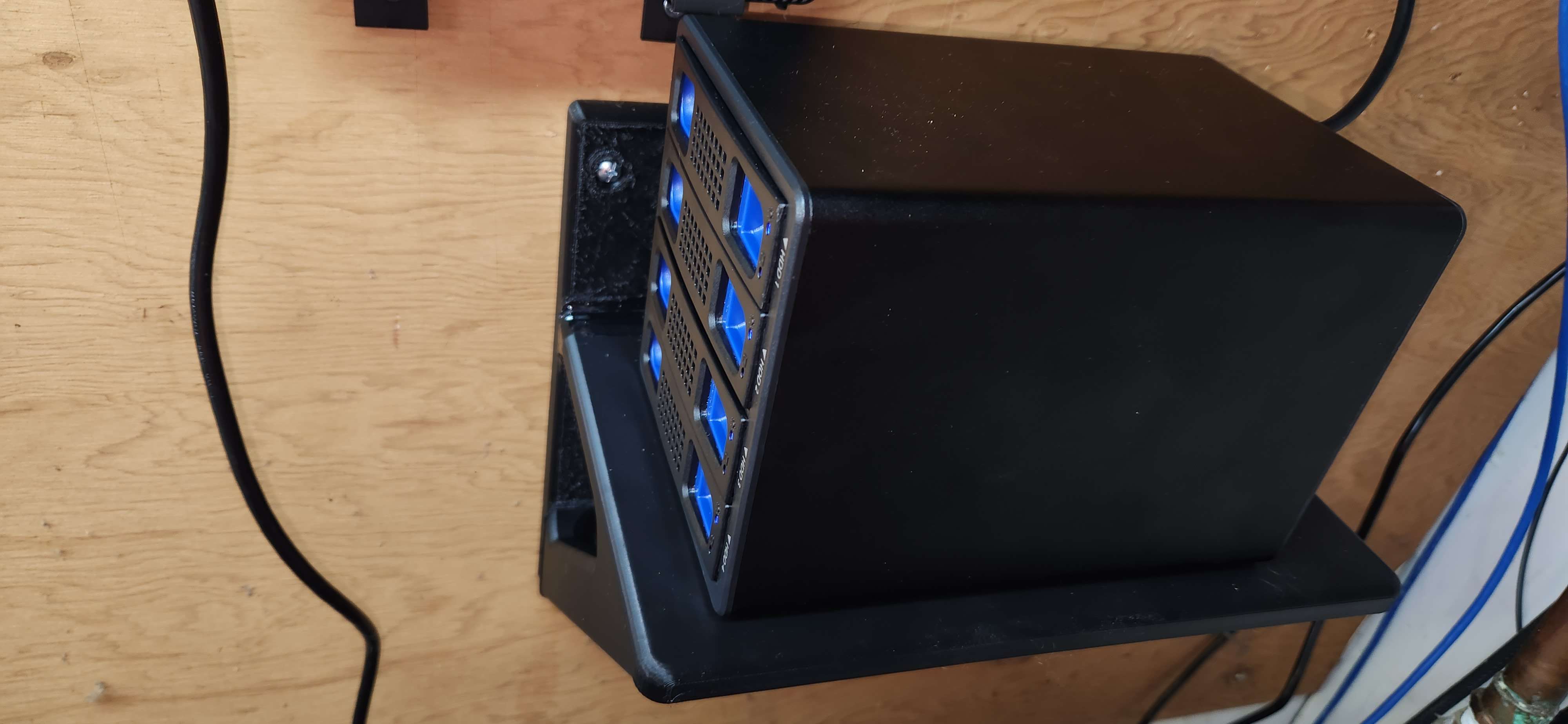 Cenmate 4 bay HDD DAS RAID Shelf