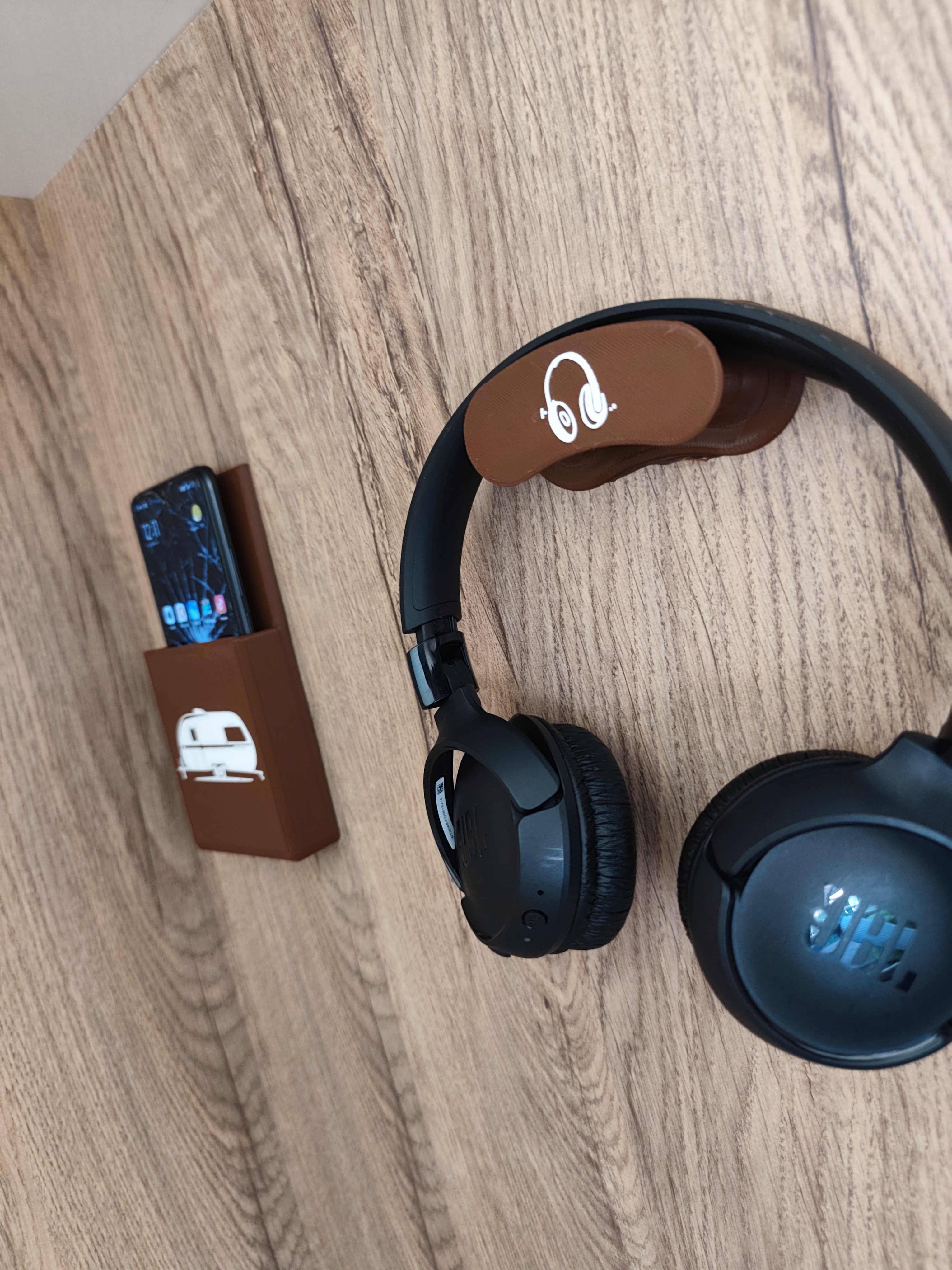 Headphone holder for caravans - over-ear 3D model