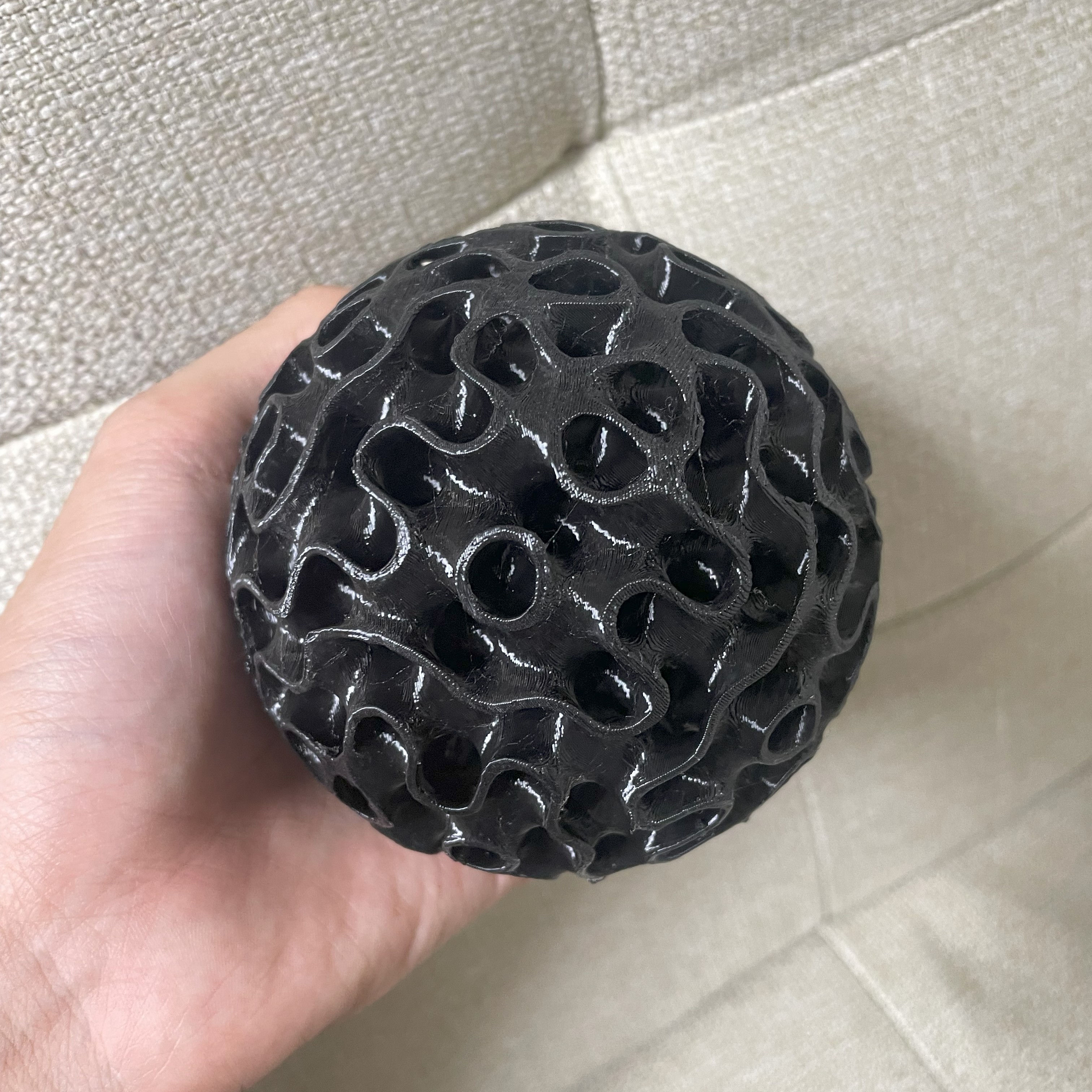 bound gyroid ball
