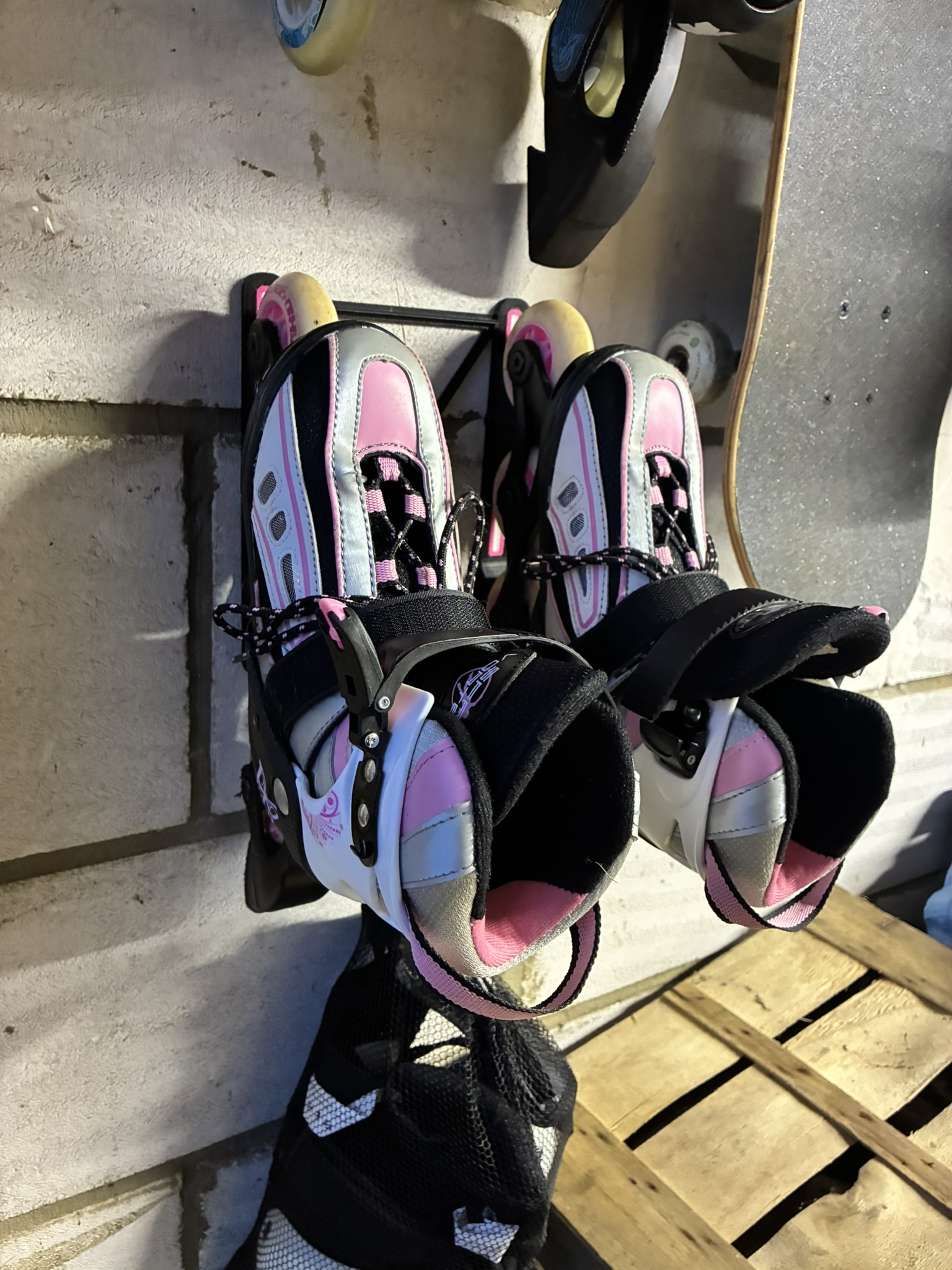 Inline skates wall-mount — miniatura 4