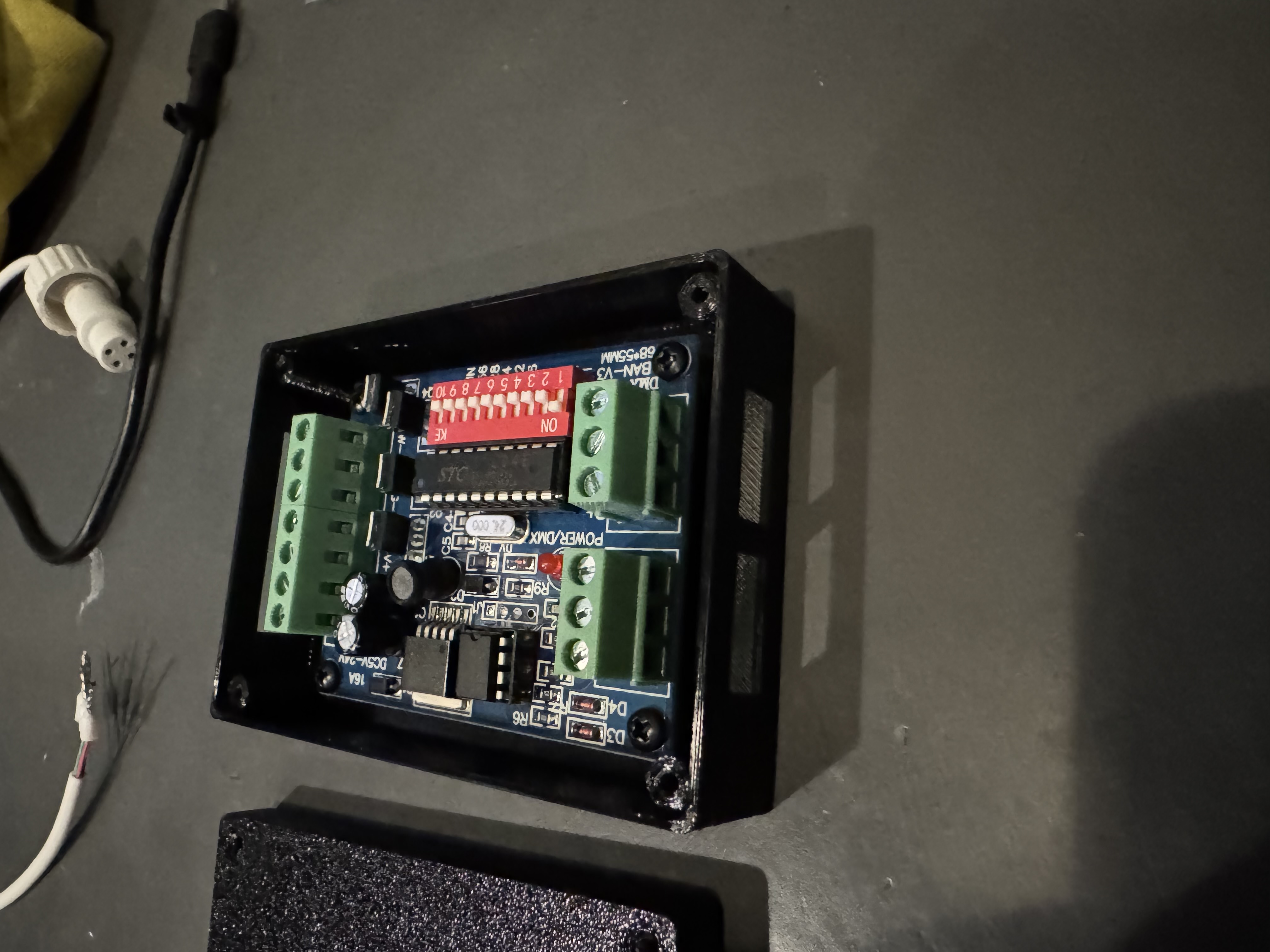 DMX-4CH-BAN-V3 Enclosure — thumbnail 3