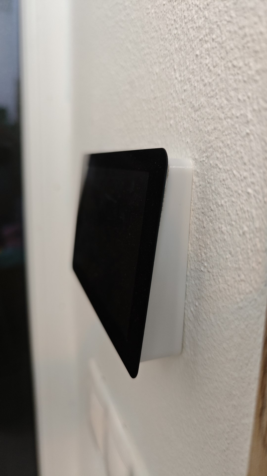 Waveshare esp32 s3 touch 7 inch LCD wall mount plate