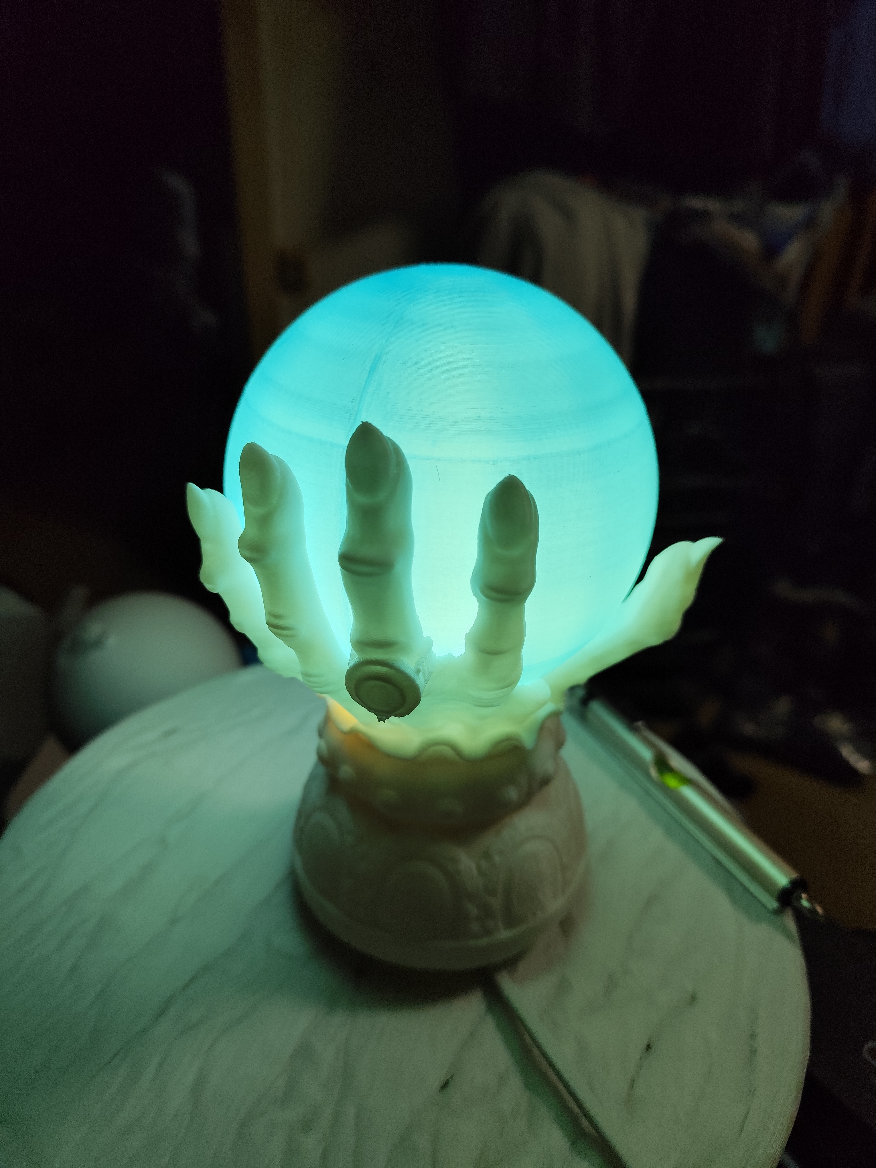 Chrystal ball lamp