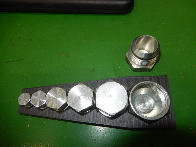 hydraulic cap and plug holder JIC 3D model by build everything