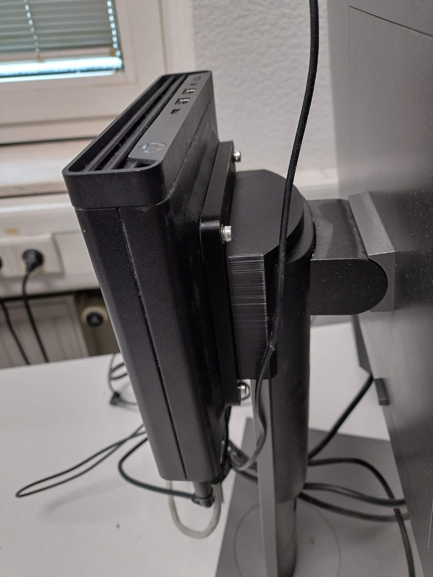 PC Mount for DELL U4320Q Series