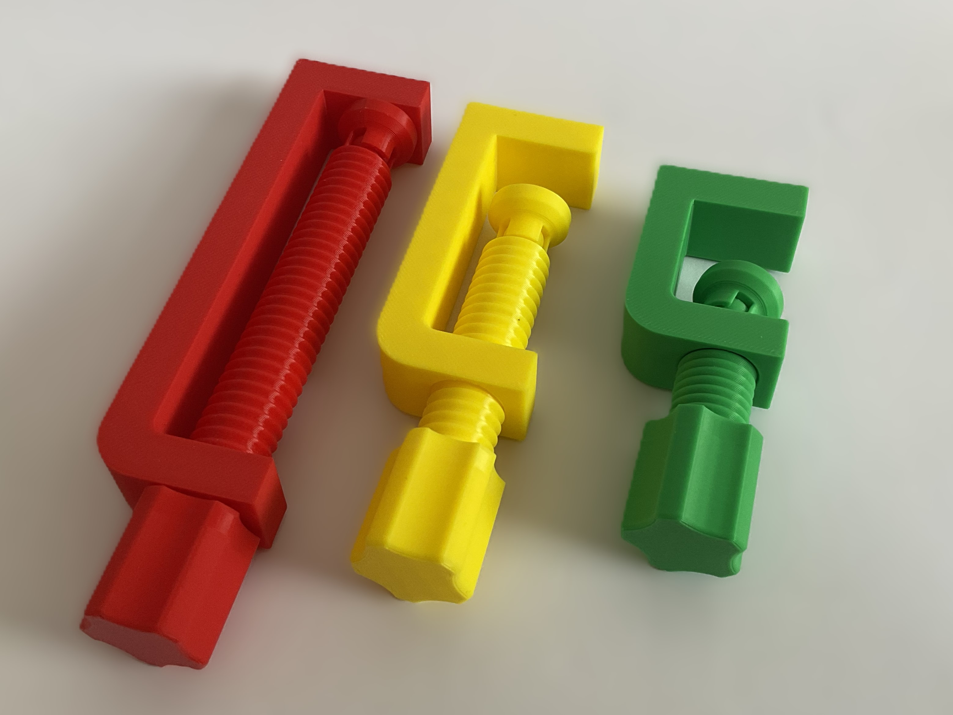 Simple Printable G-Clamps (S / M / L)