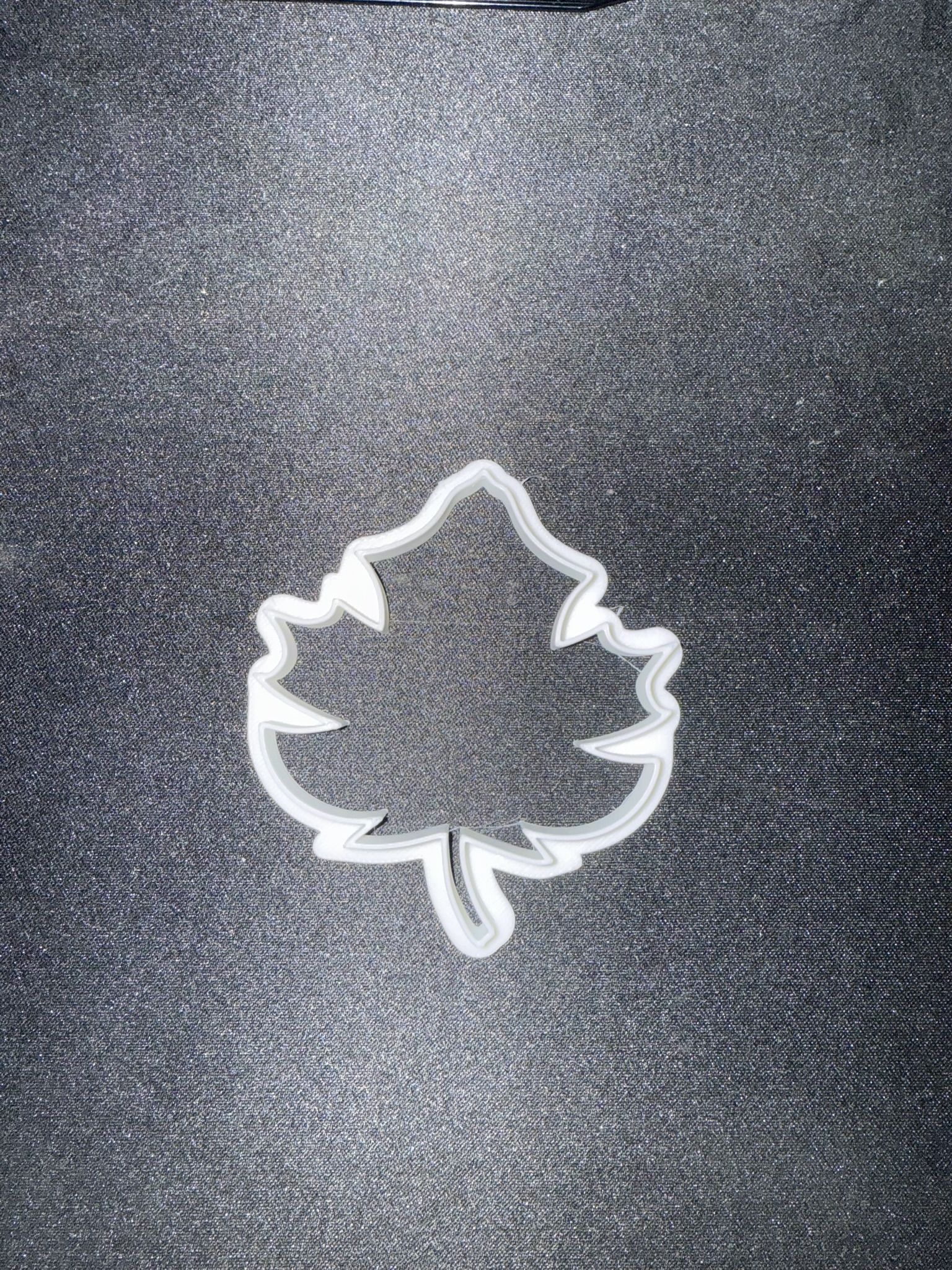 Miniatura 2 do modelo 3D Maple Leaf Cookie Cutter