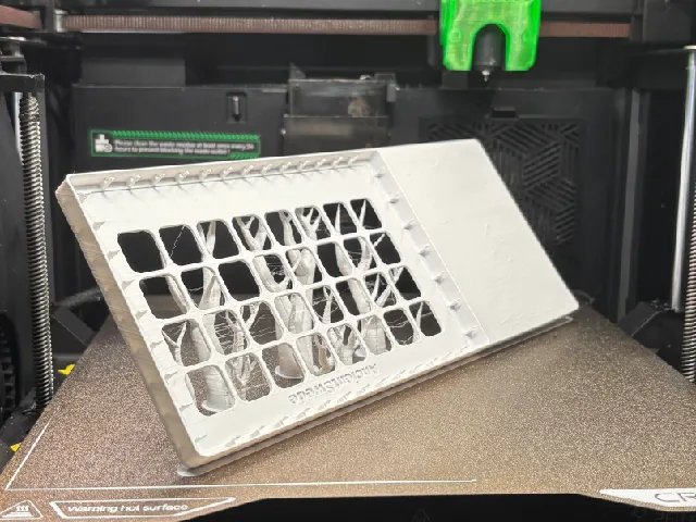 Streamdeck Xl with built in Phone Stand