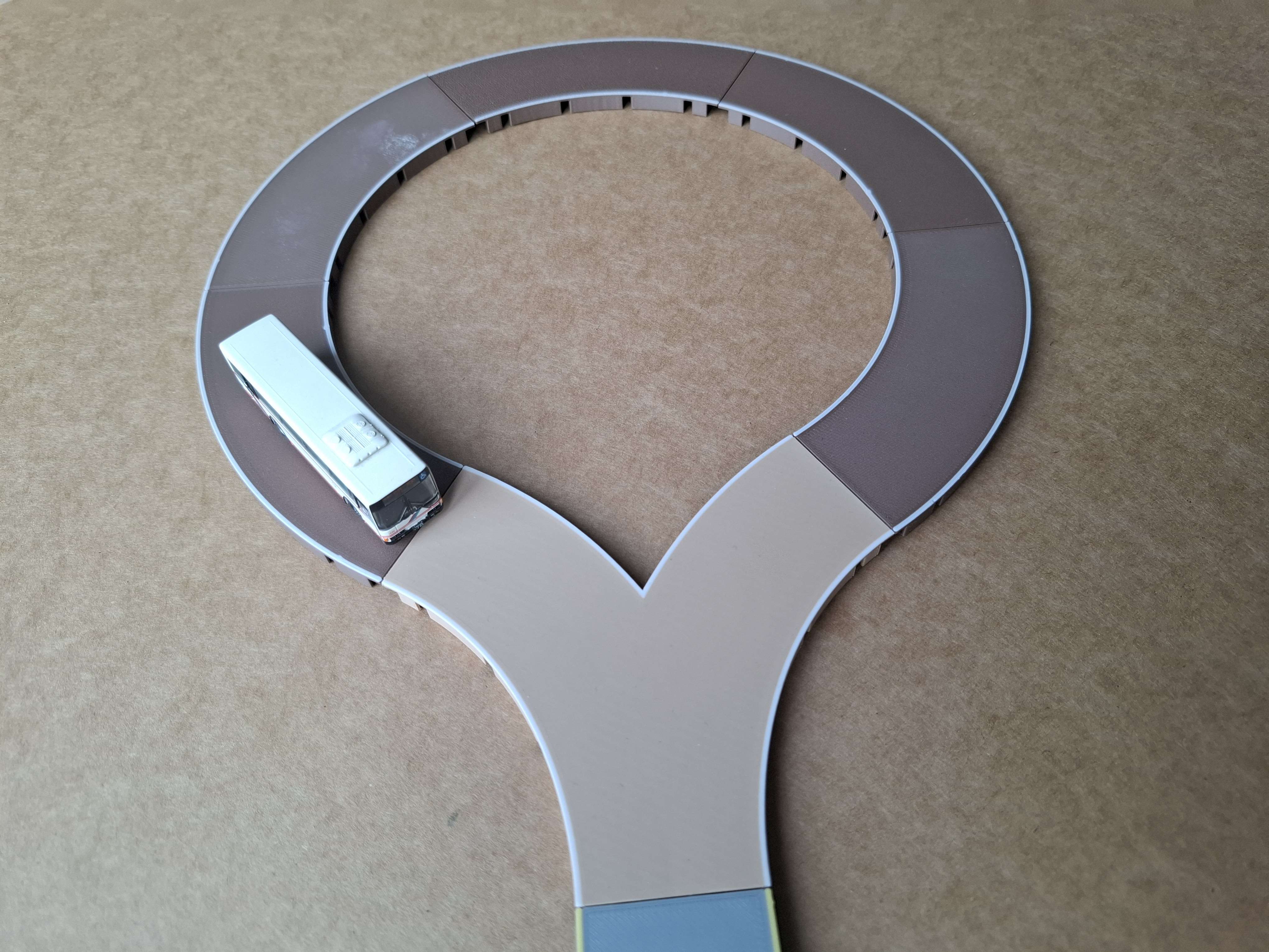 Turns and passings for Tomix running bus system, n-scale 3D model