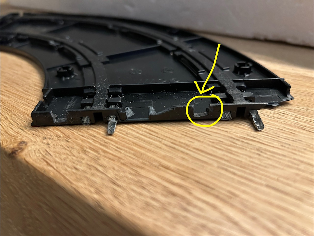 carrera track connector thingy