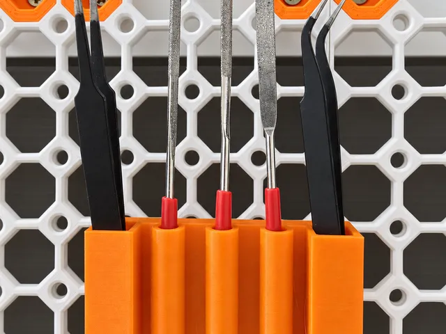 Multiboard Holder for 3 Craft Knives, 2 Picks & Blade Box