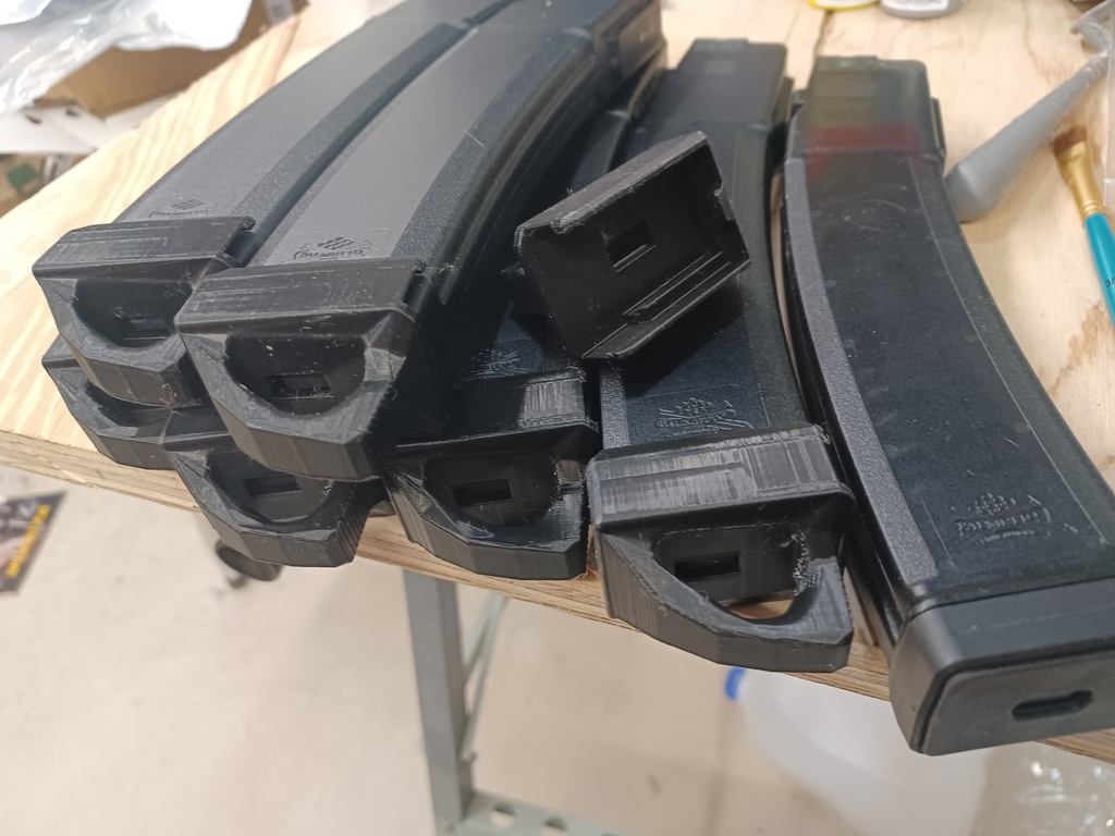 AK-V / Scorpion Magplates