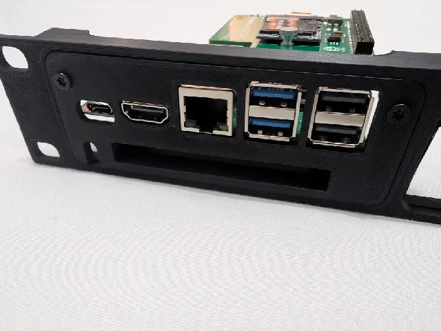 Raspberry Pi 5 – Modular Homelab Rack 10"