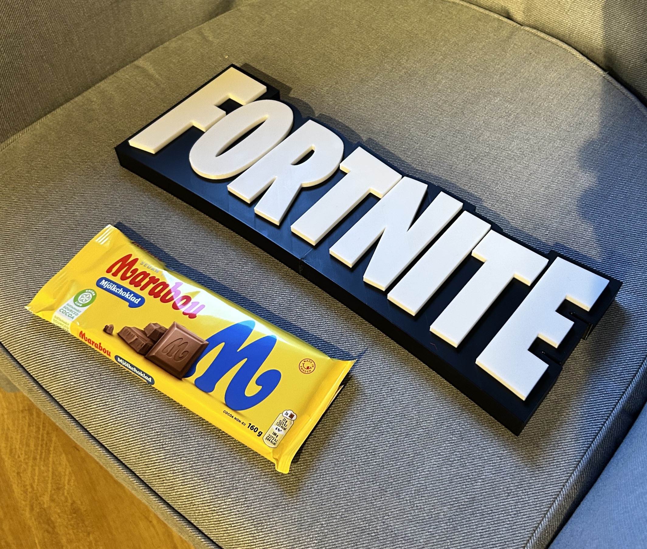 Fortnite 3D Sign, Large Split Model