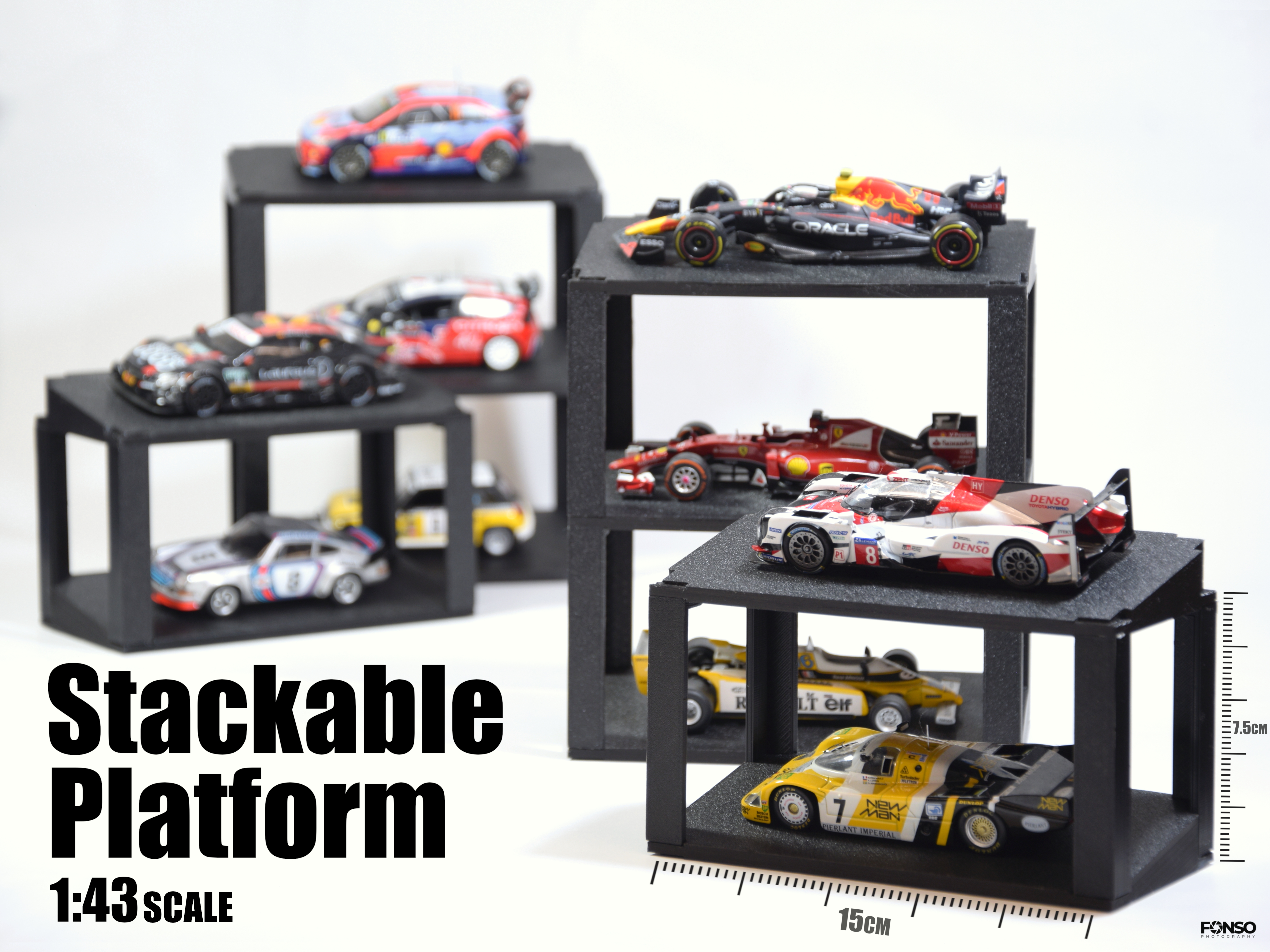 Stackable platform for 1:43 scale car models