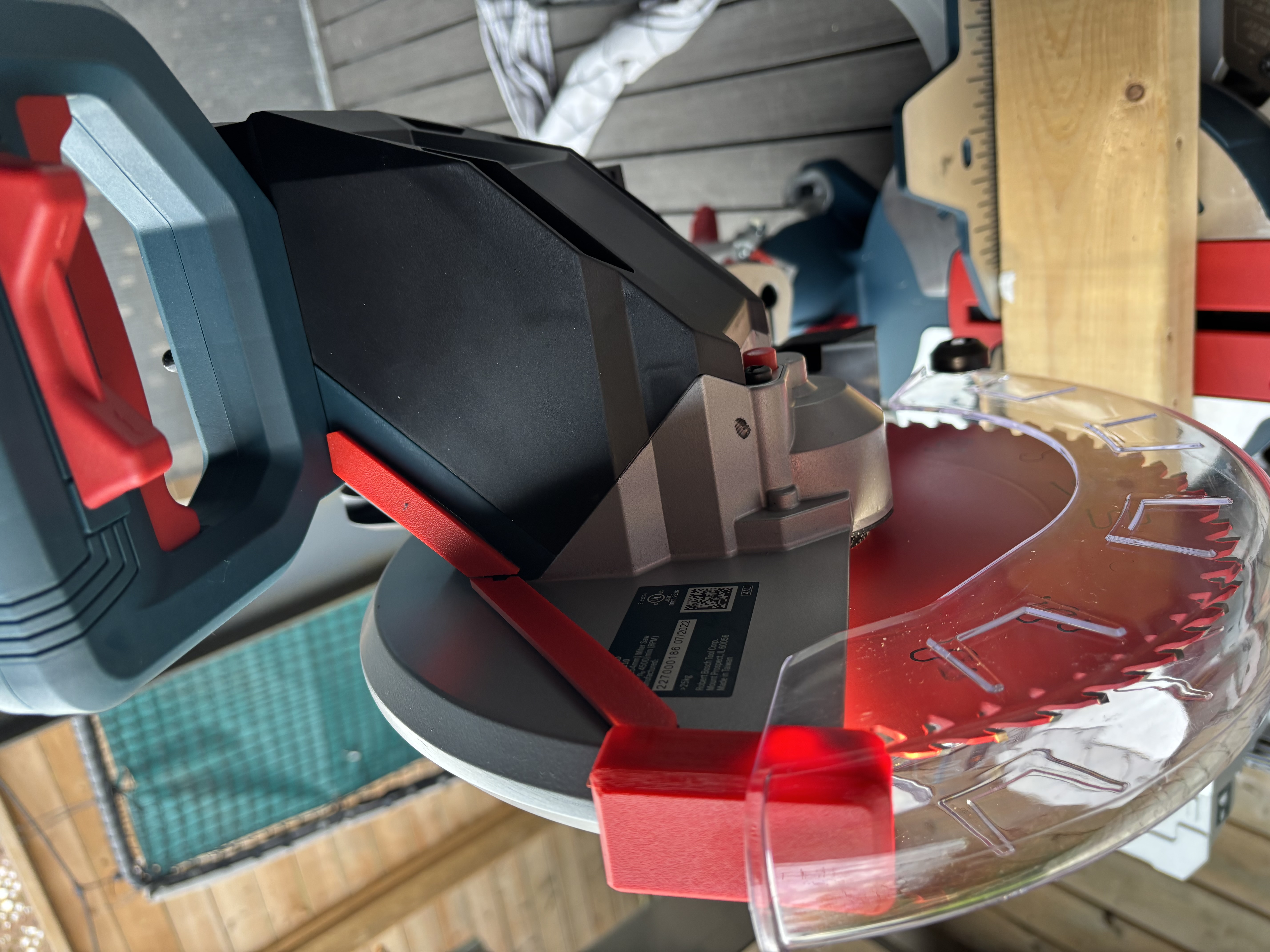 Bosch mitre saw shadow light