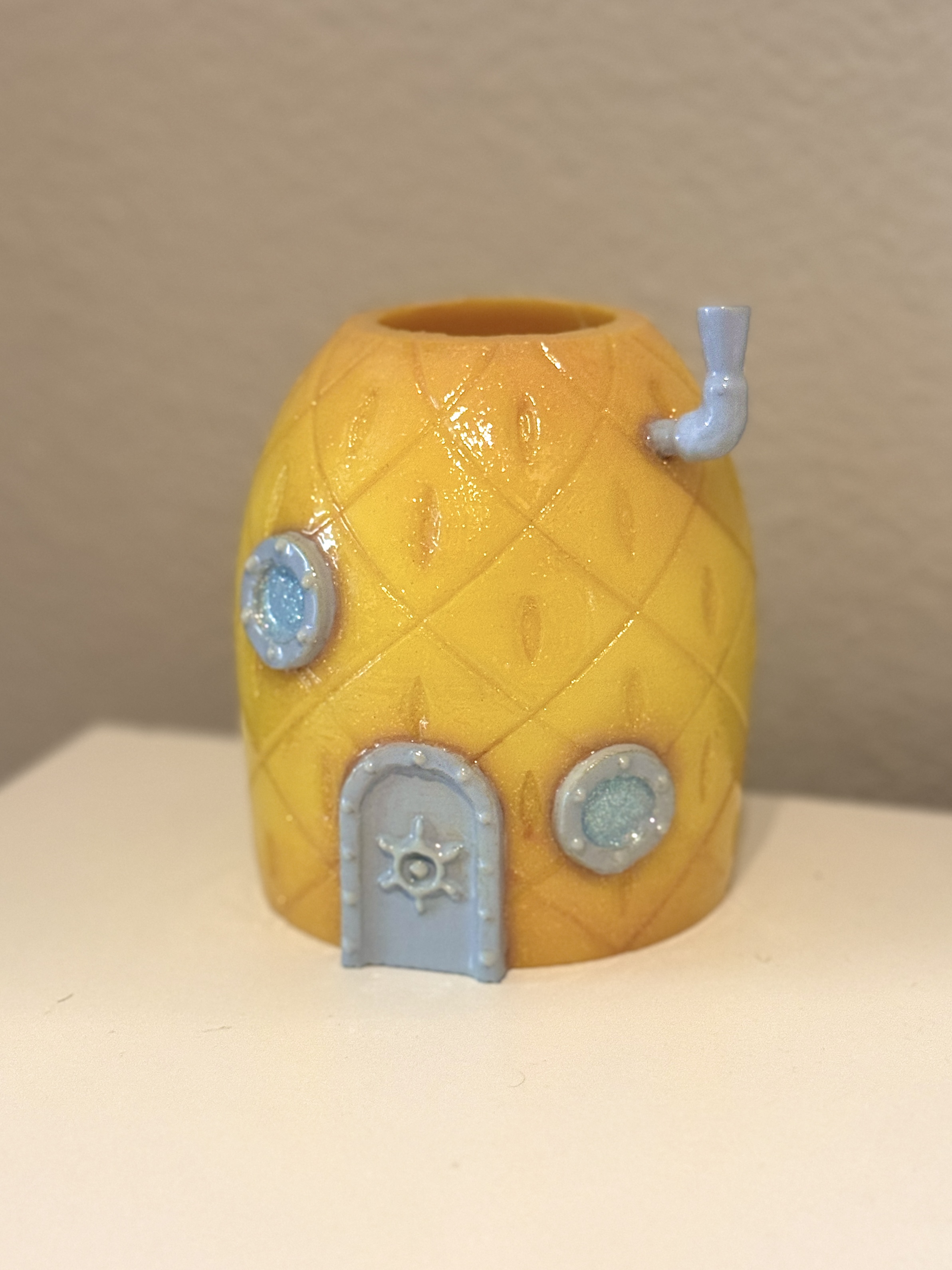 SpongeBob Pineapple Succulent Planter + Elevated Plate