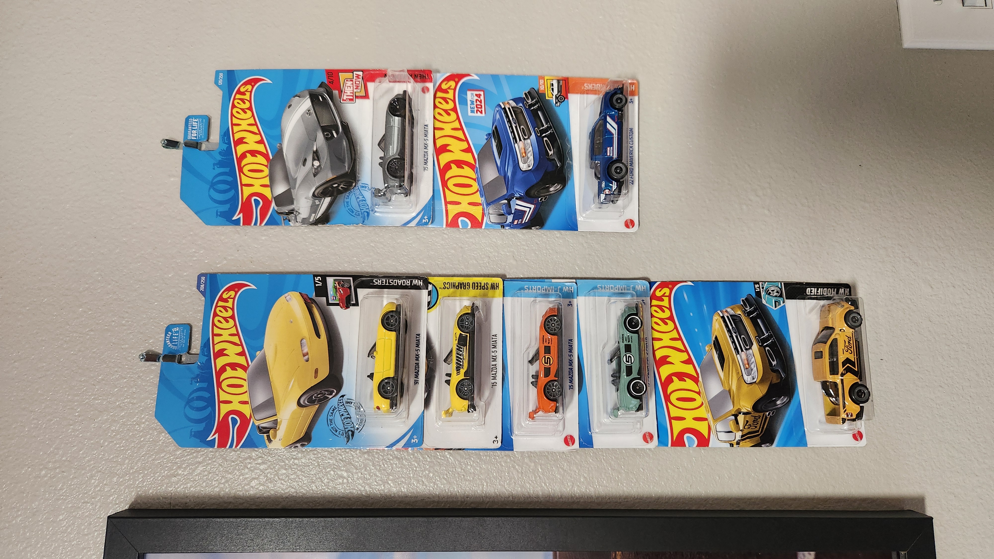 Hot wheels Display Hanger