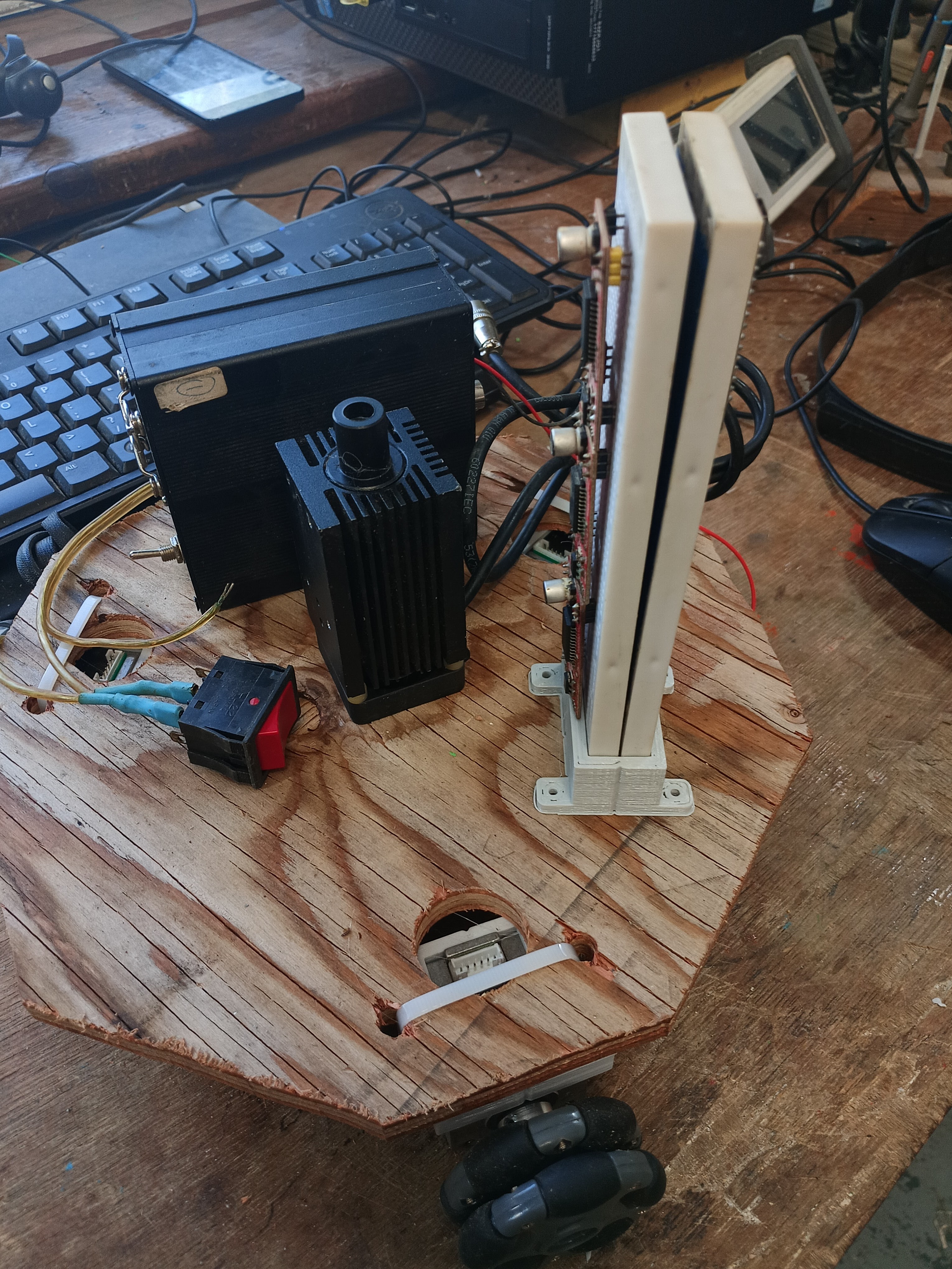 Dual Vertical Breadboard Holder — miniatura 3