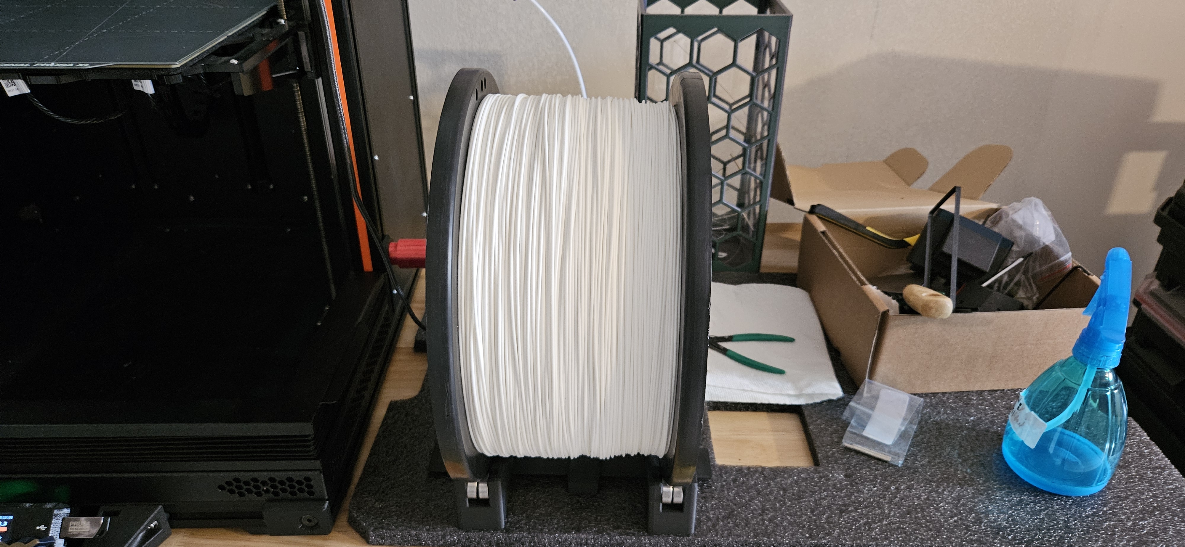 Adjustable 5kg Spool Holder