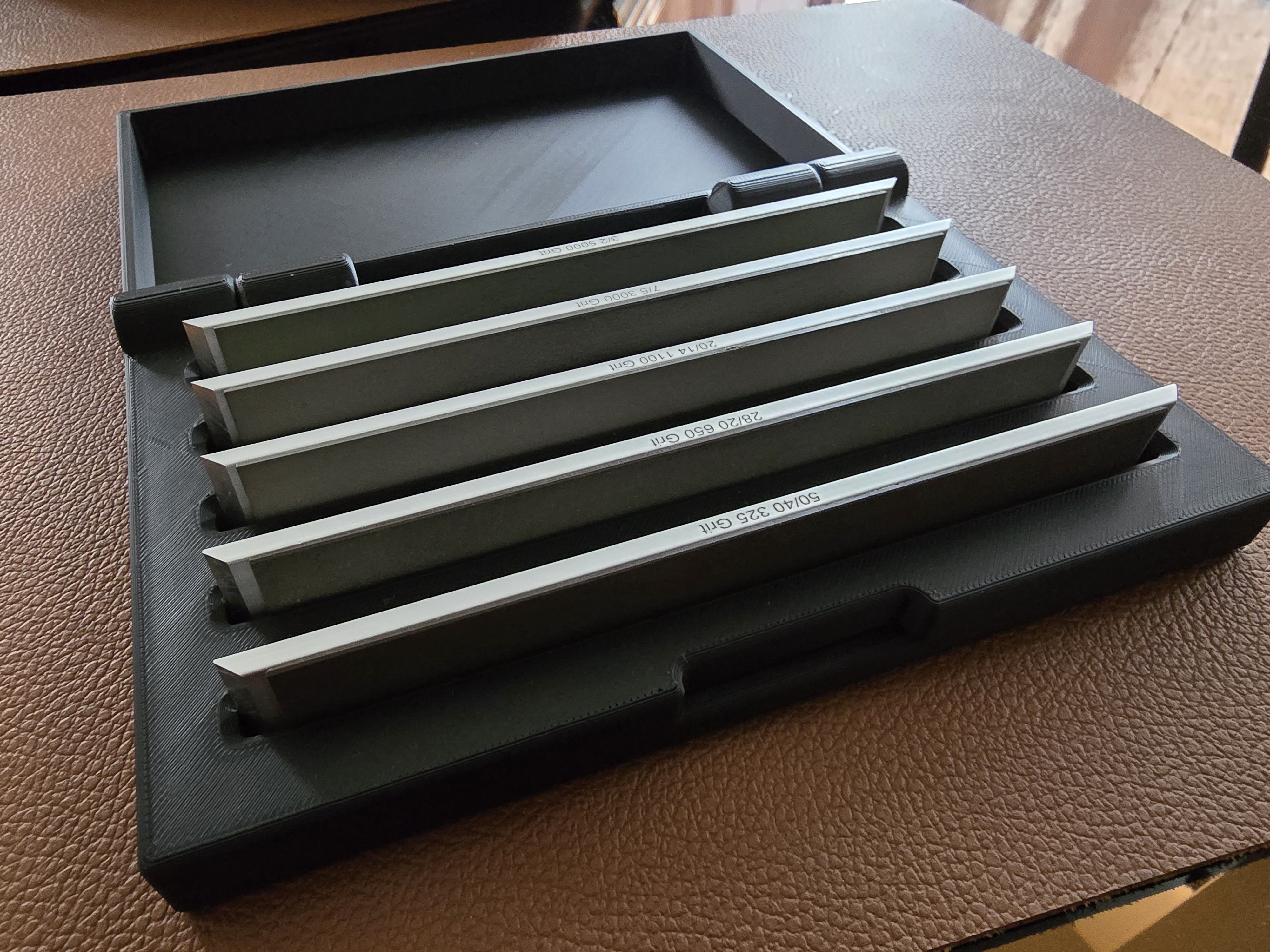 KDTU Hybrid diamond stone box with lid