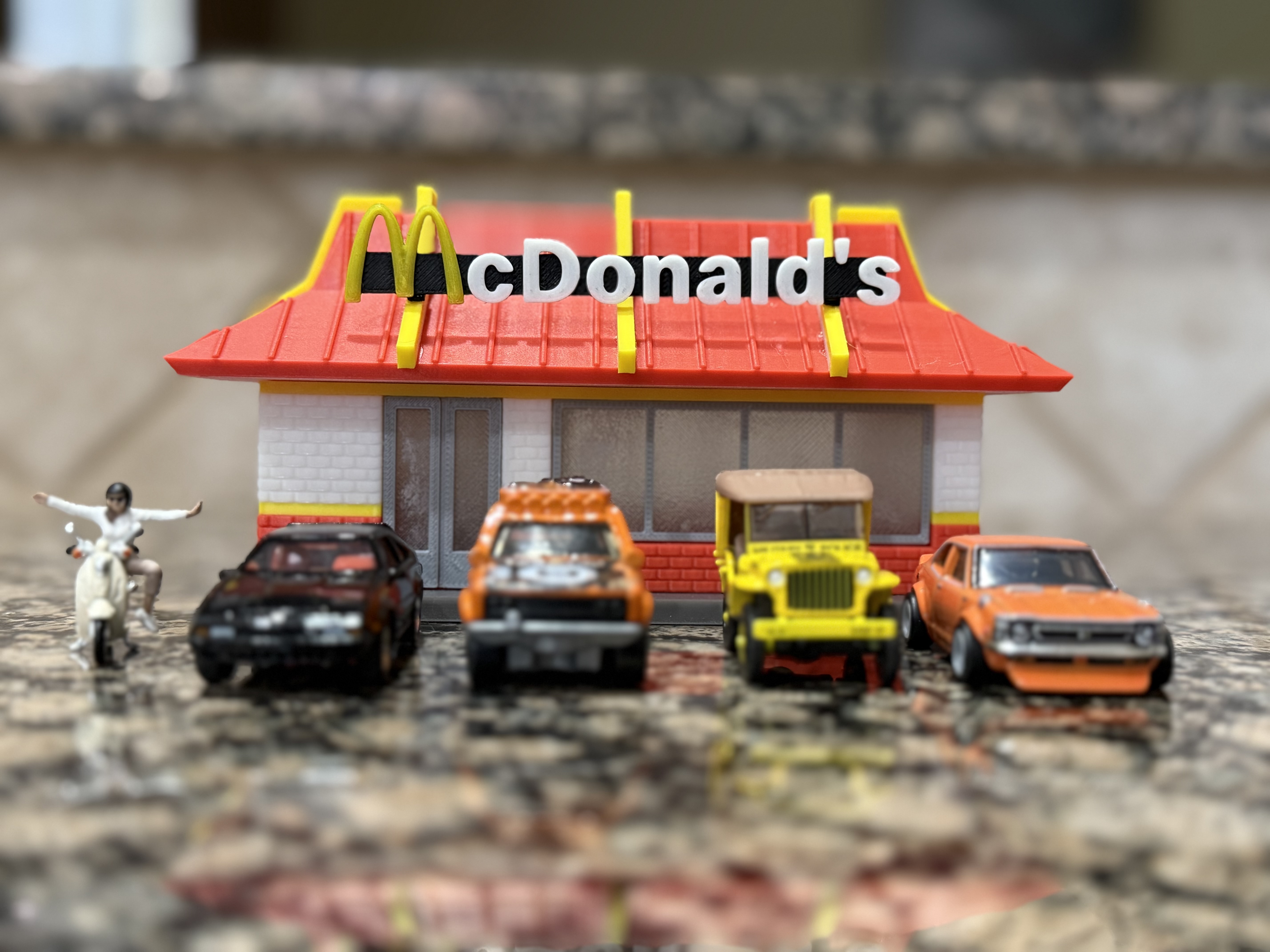 1:64 Classic Mcdonald's Diorama — thumbnail 7