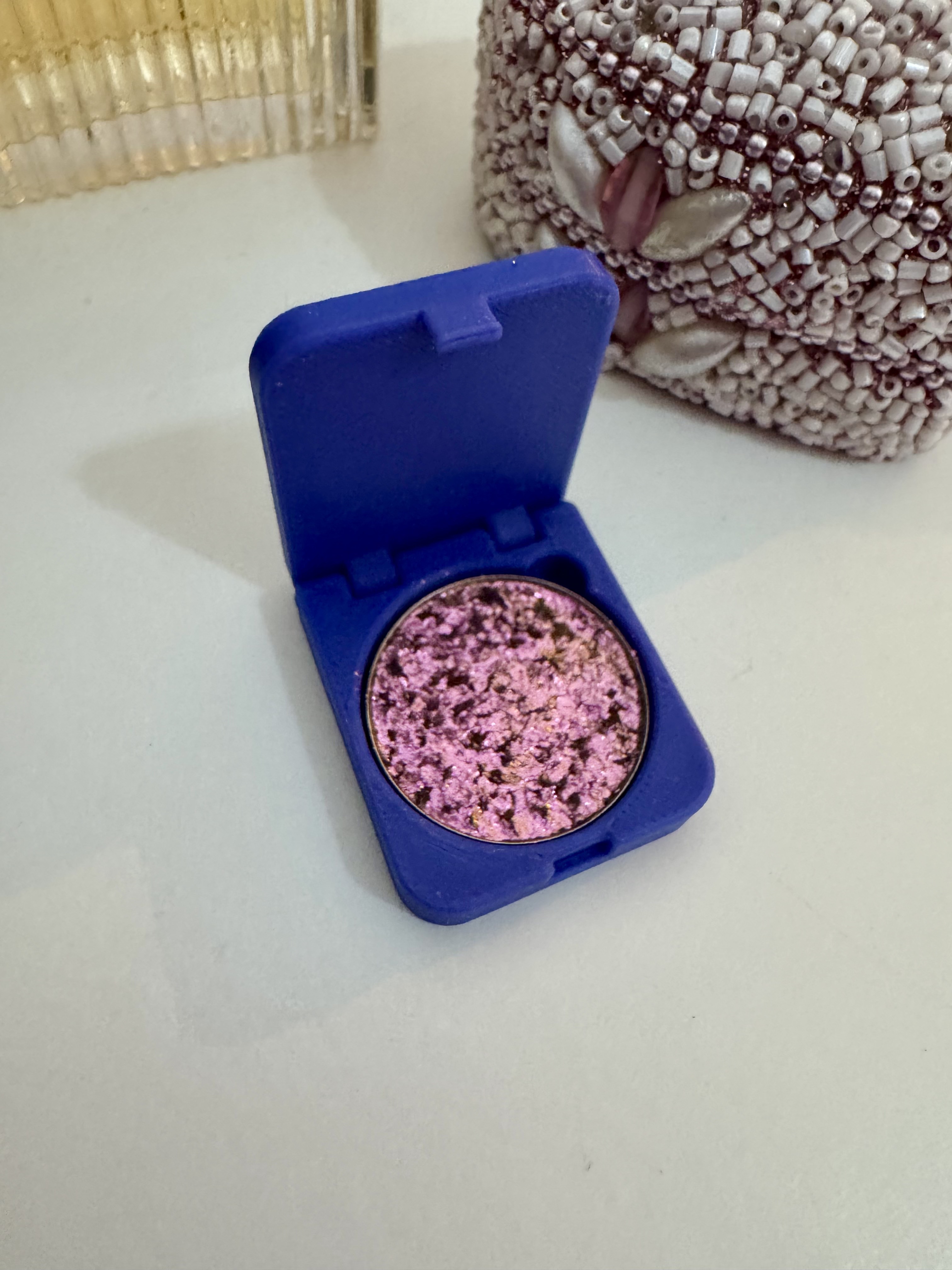 Single Eyeshadow Palette (26mm) with Filament Hinge