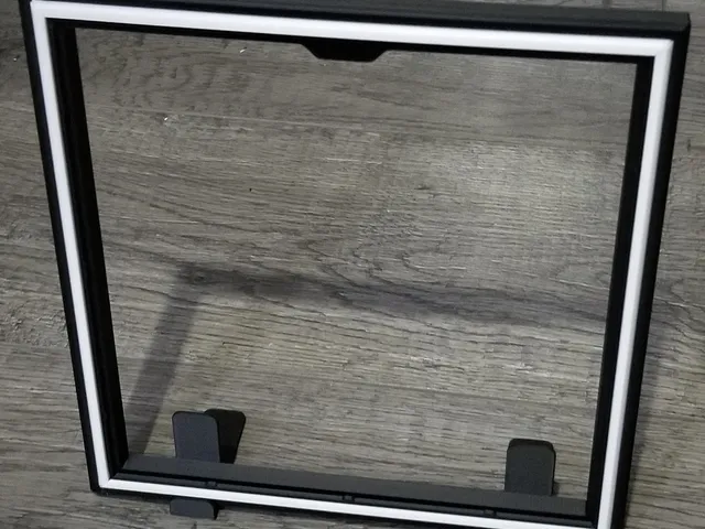Hueforge Wall Mount Frame 3