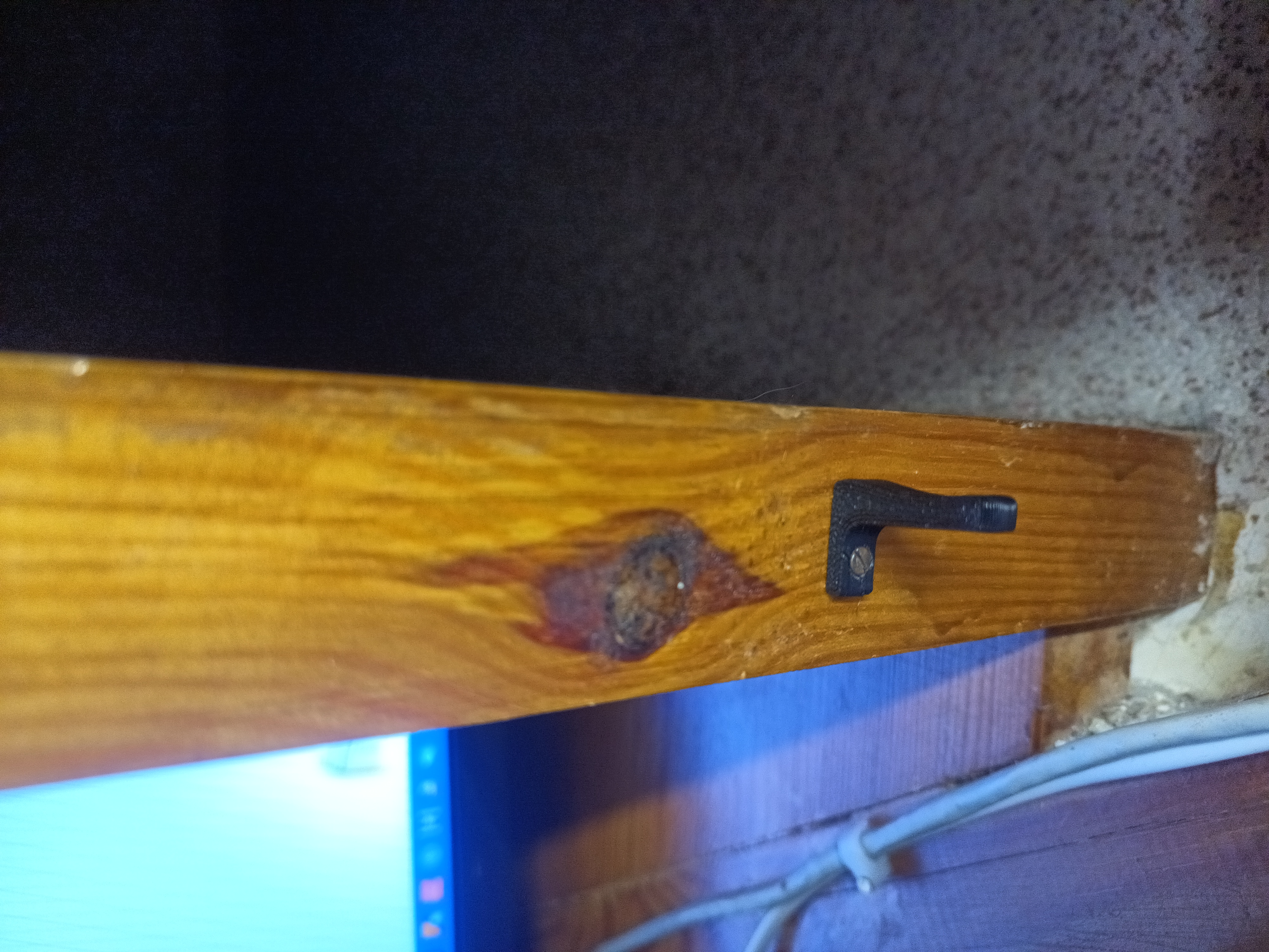 Small Wall Hook (Single Screw Mount)