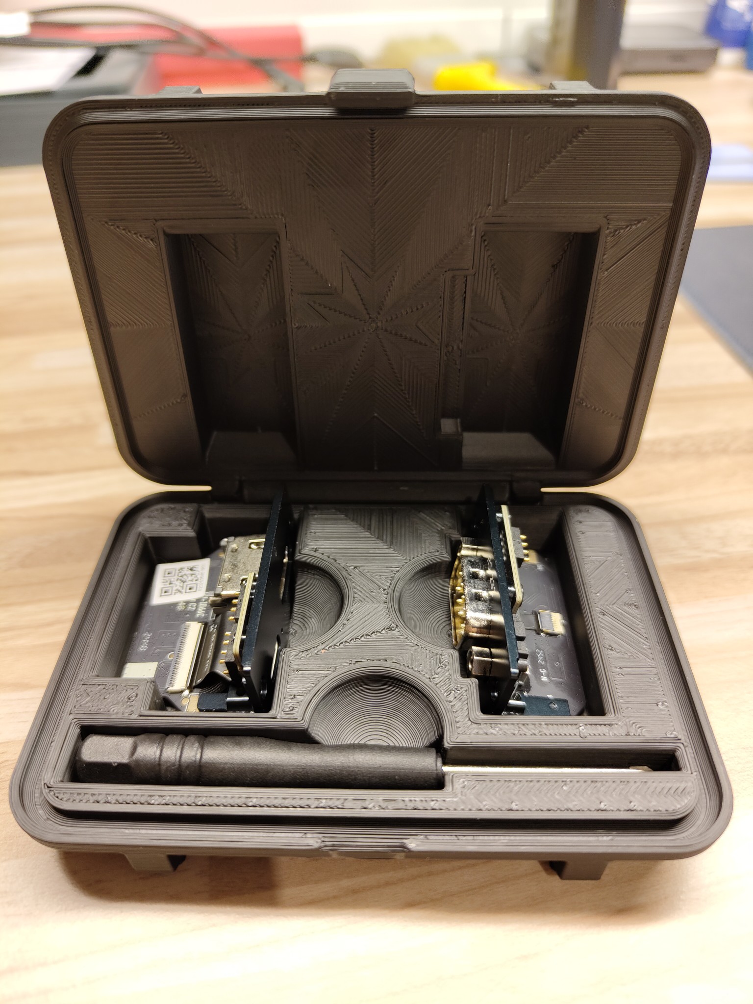 GPD Pocket 4 card storage & screwdriver