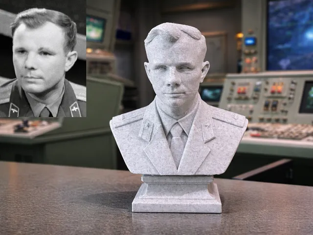 Youri Alekseïevitch Gagarine — Bust