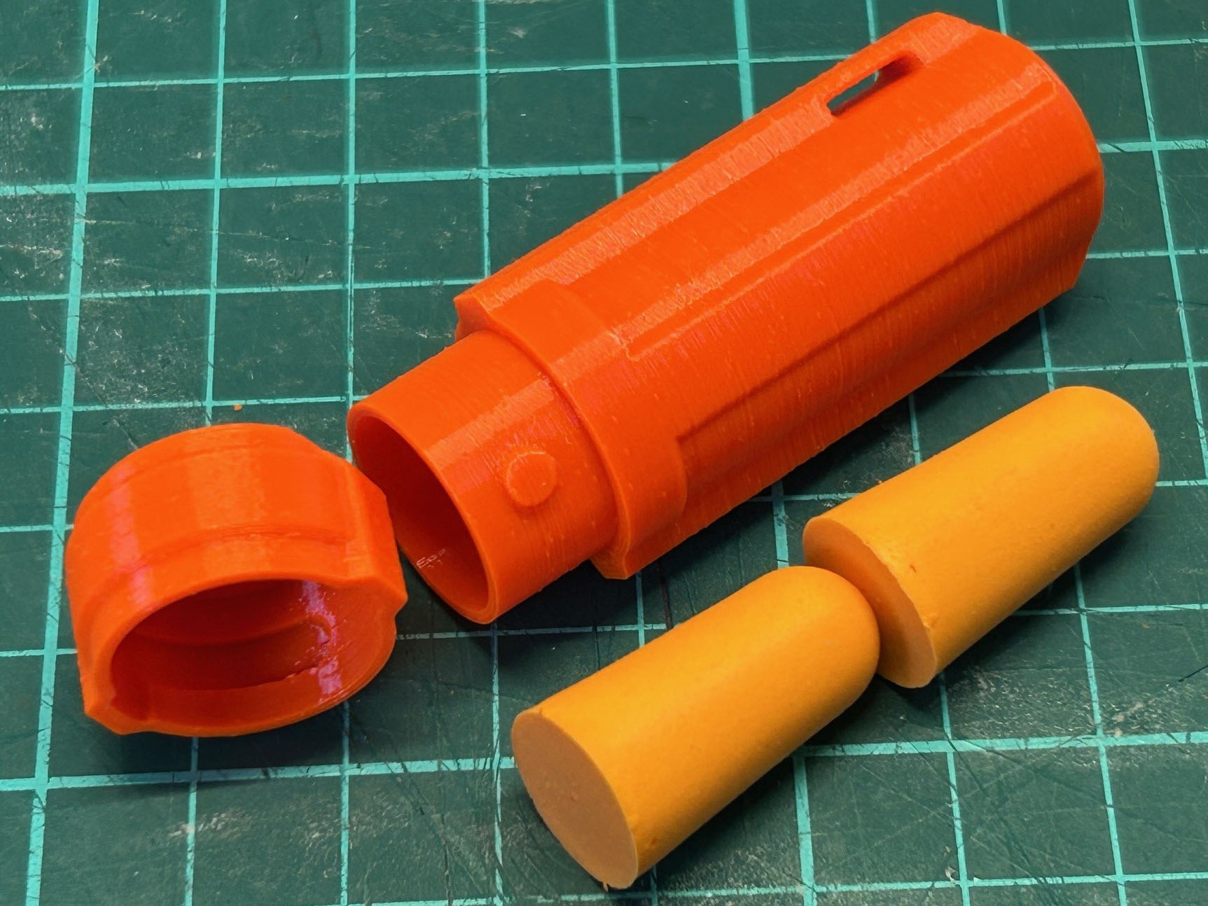 Miniatura 2 do modelo 3D Ear Plug Case / Earplug Case