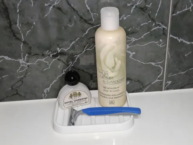Bathroom shower tray