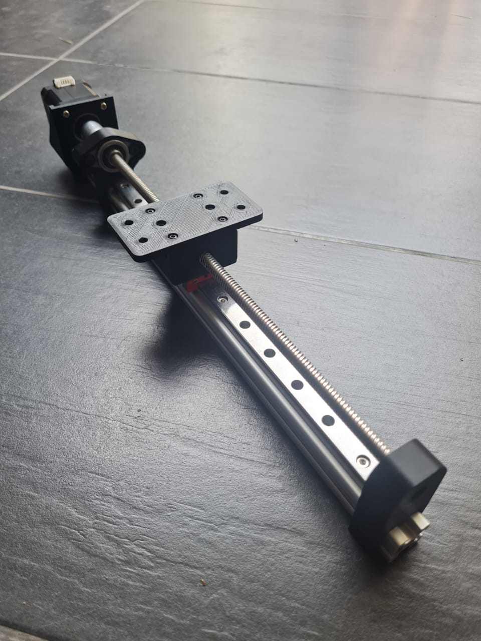 Lead-Screw-Driven Linear Actuator V3 — thumbnail 3