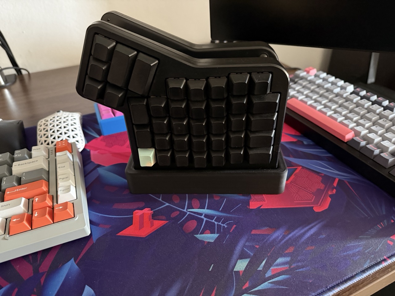 ErgoDox EZ display stand