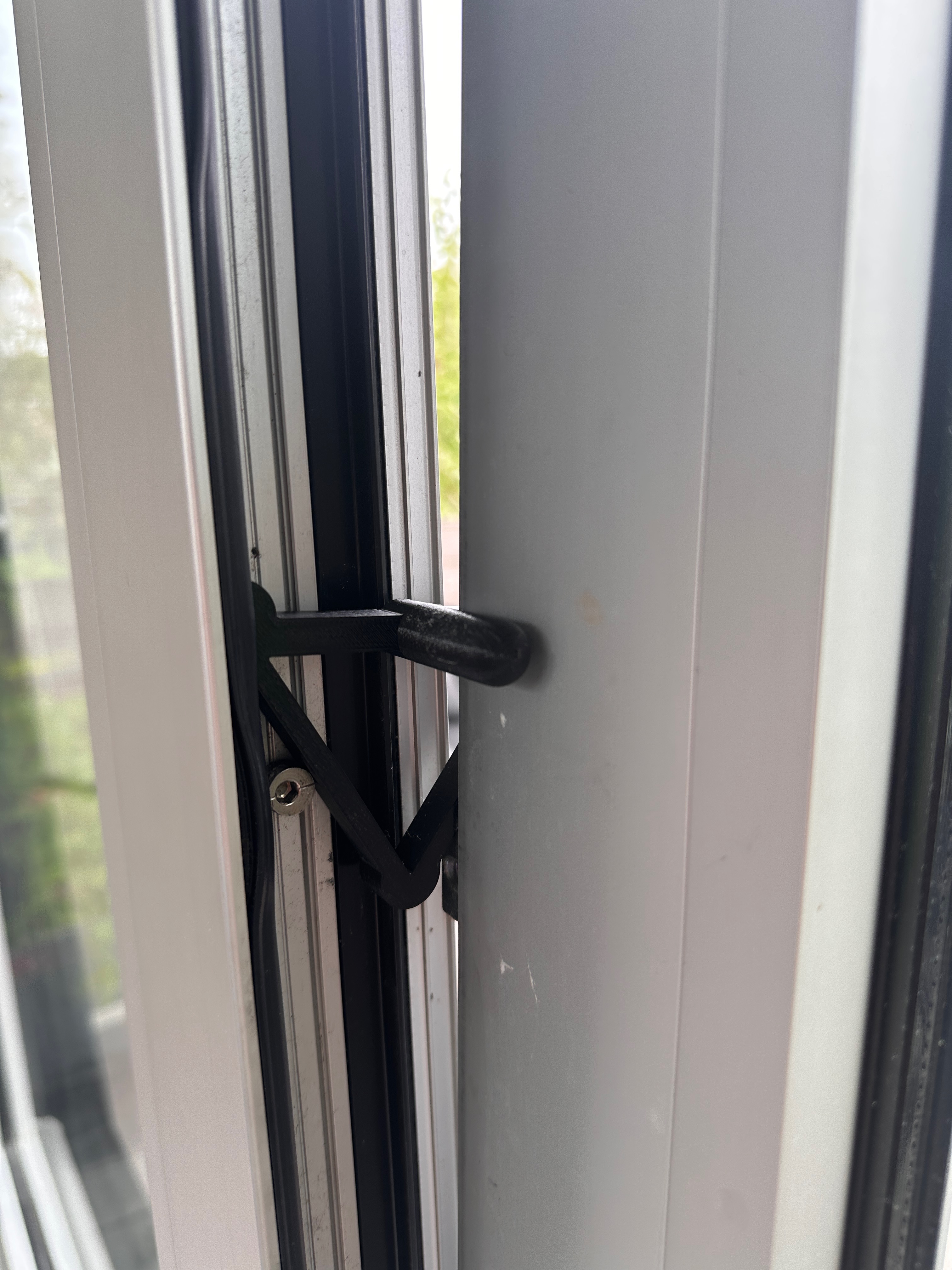 Tilt-and-Slide Doors / Tilt-and-Turn Window Stopper