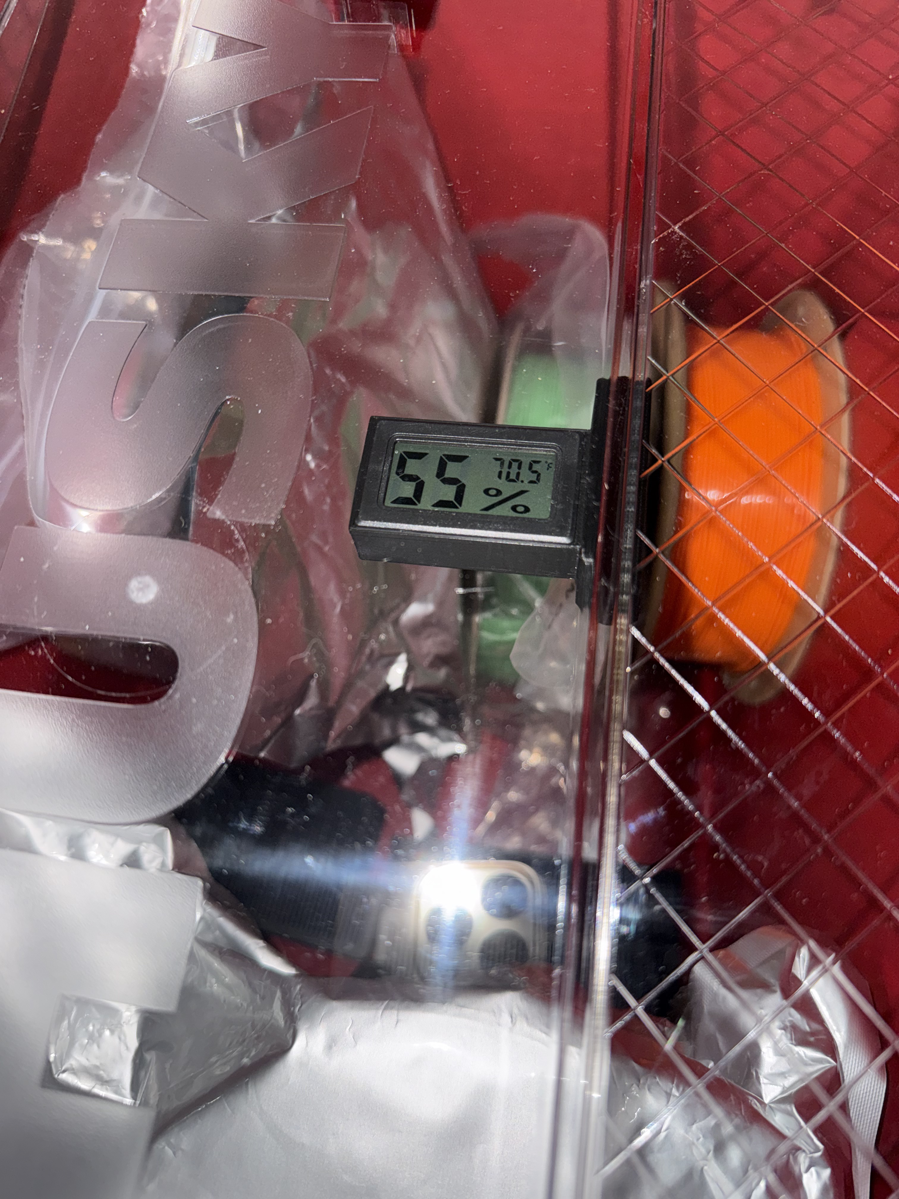 Rectangle Hygrometer Mount for Husky 12/20 Gal Bins