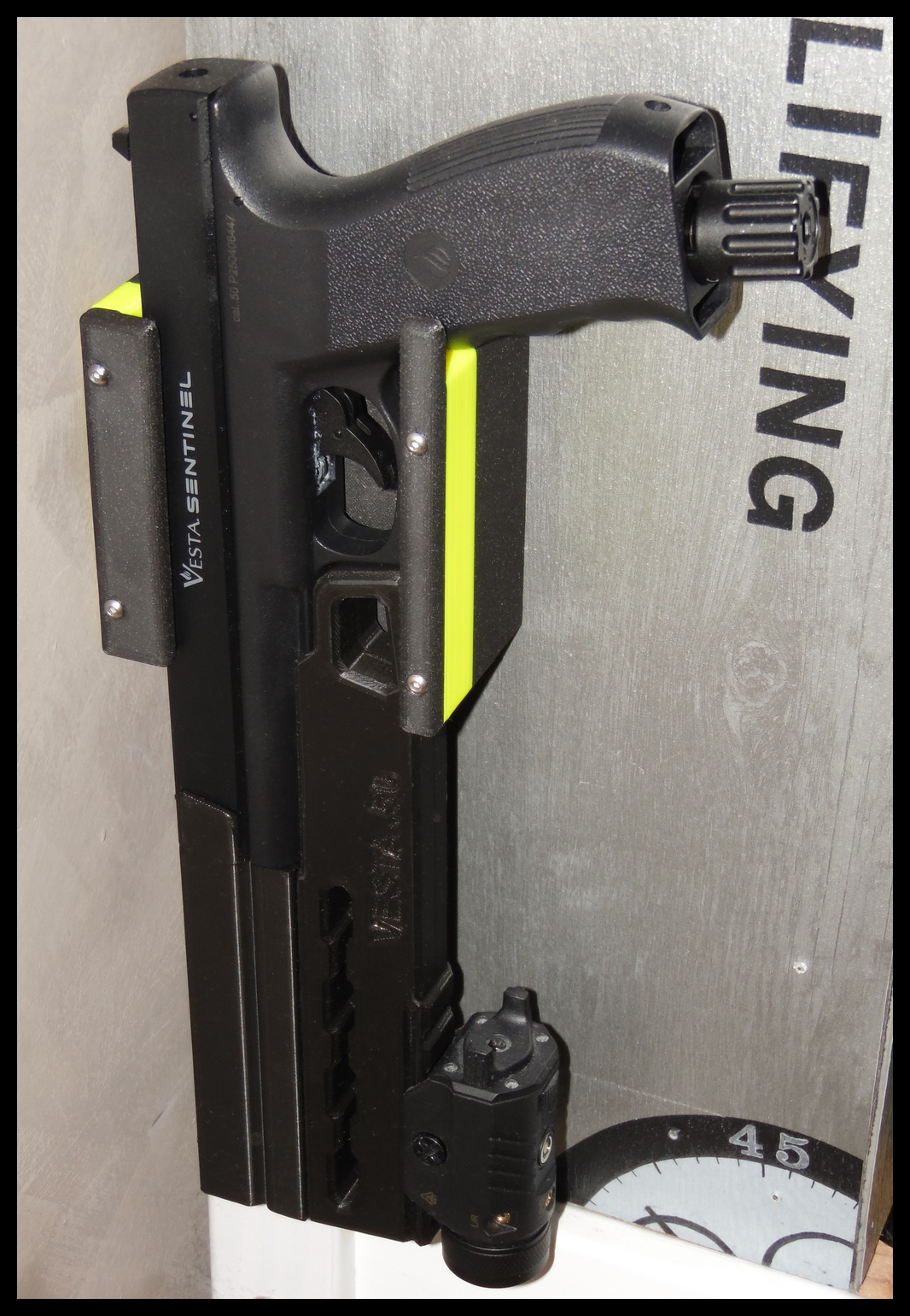 Wall mount Vesta Sentinel