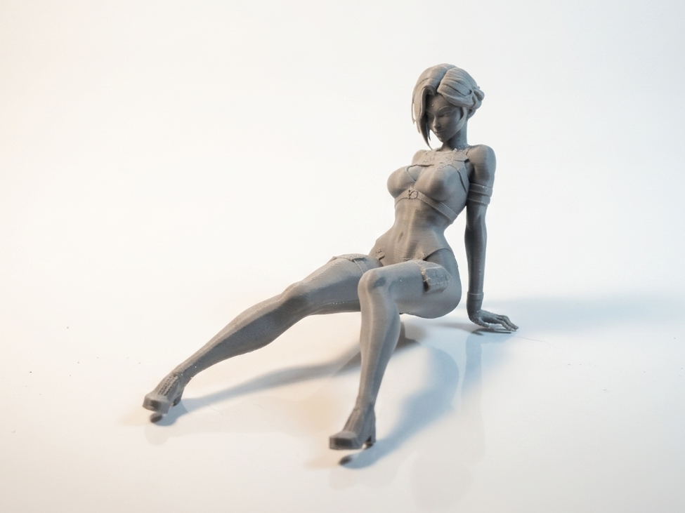 Busty Sat Lady Female Figure Statue 3D Printable