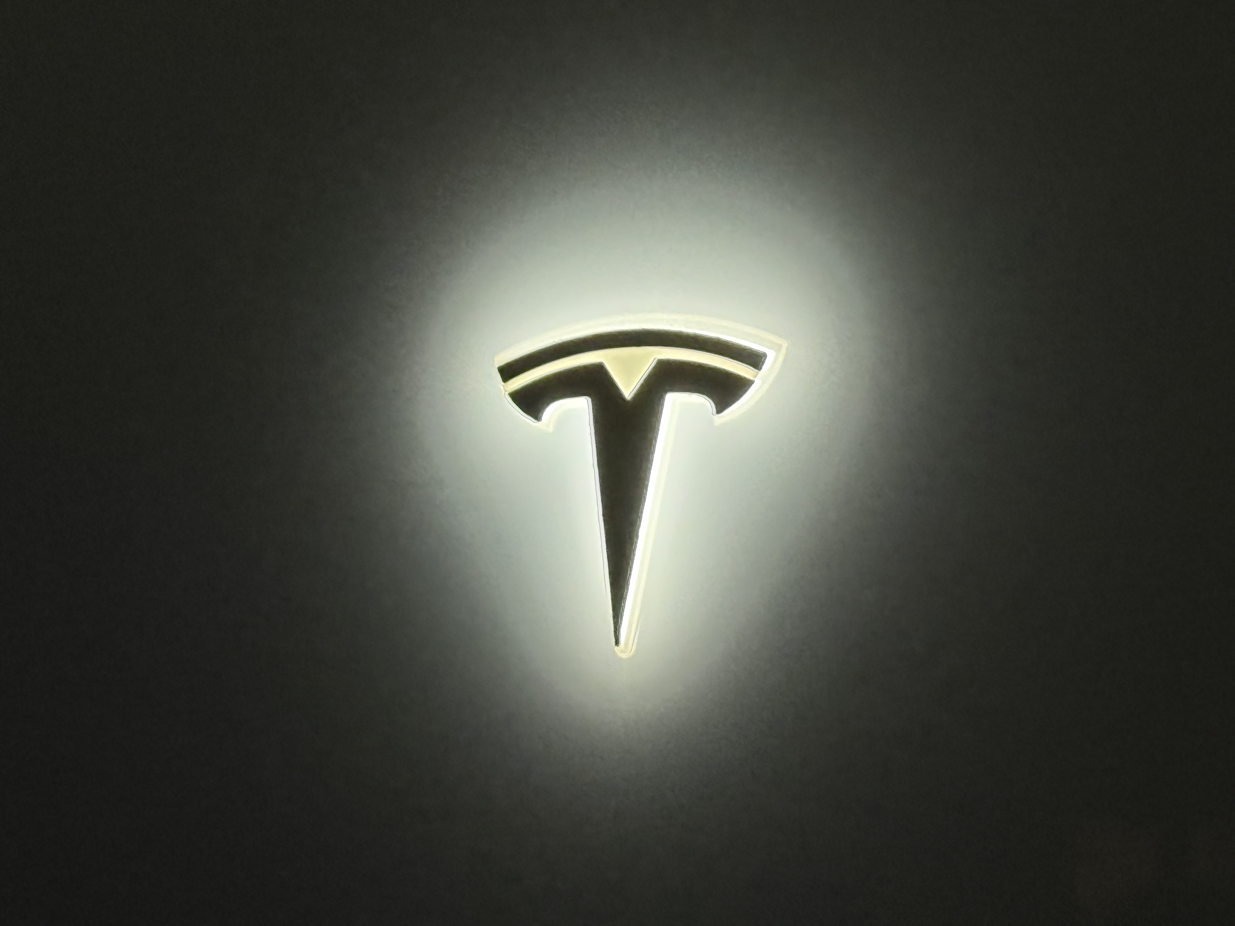 Tesla Powerwall 3 LED Dimming Logo