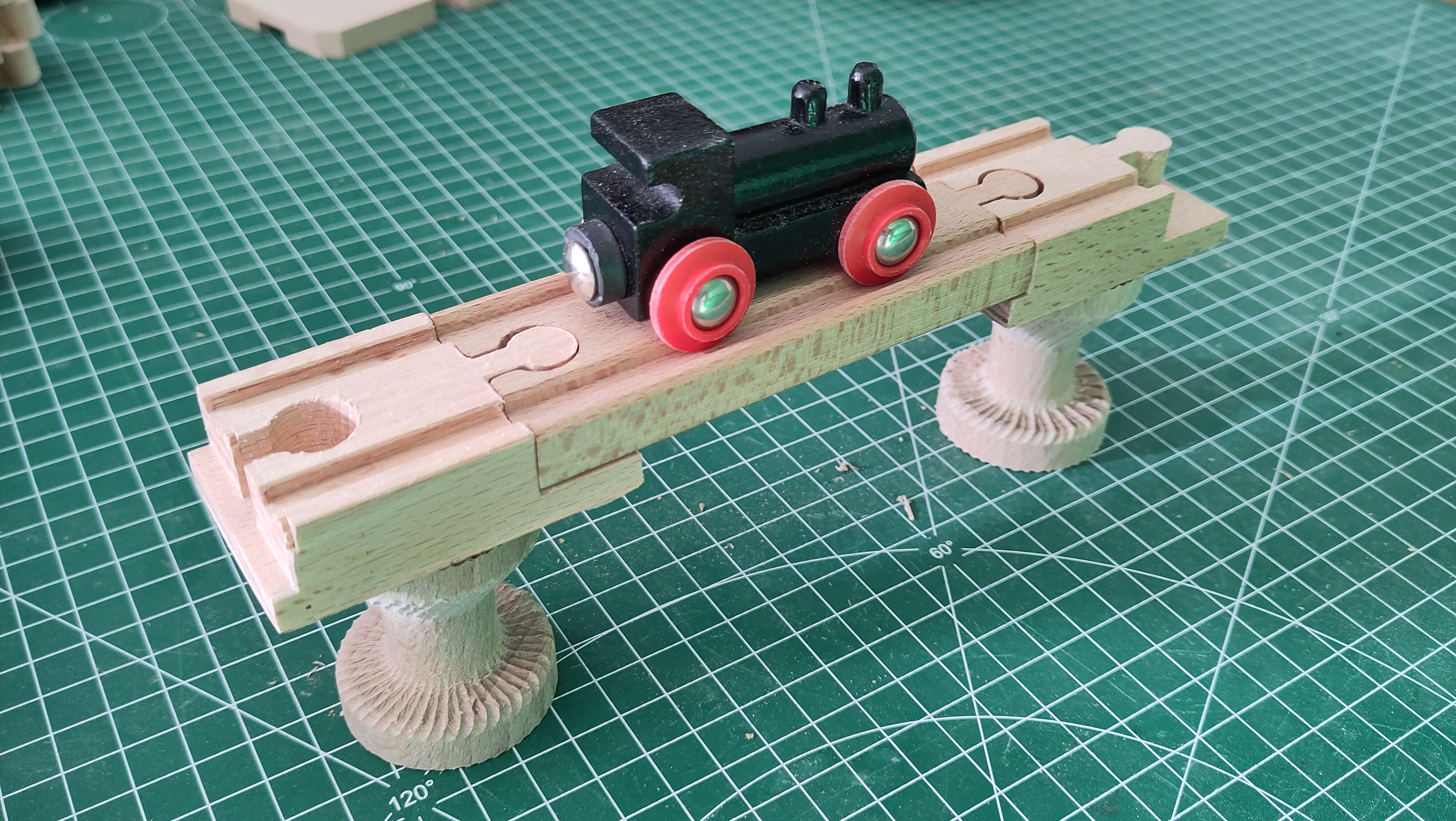 Bridge Pillar Brio compatible