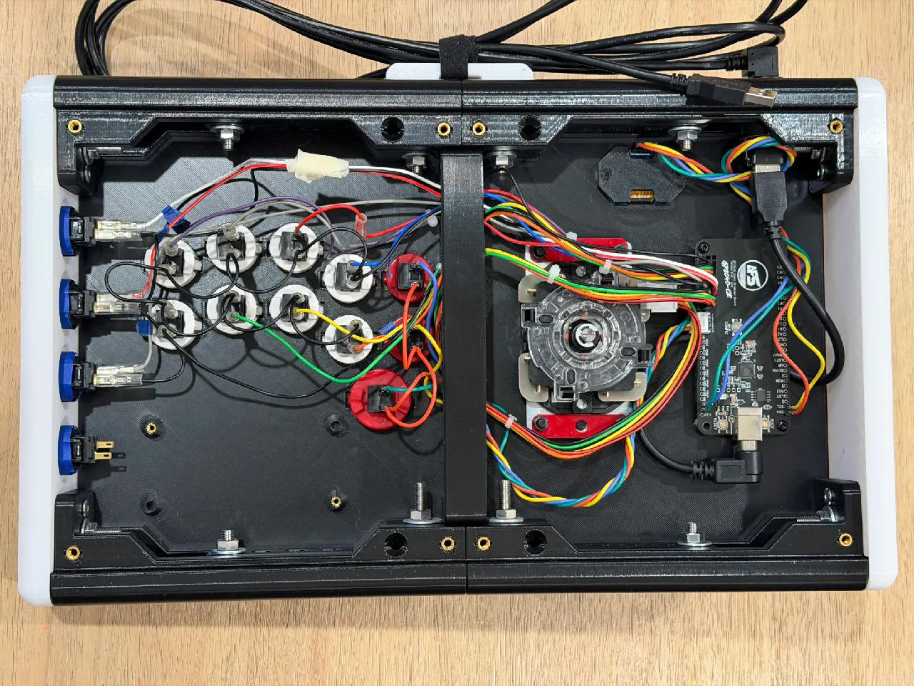 CHAMELEON v3 Split Edition - Modular Arcade Stick by RAF