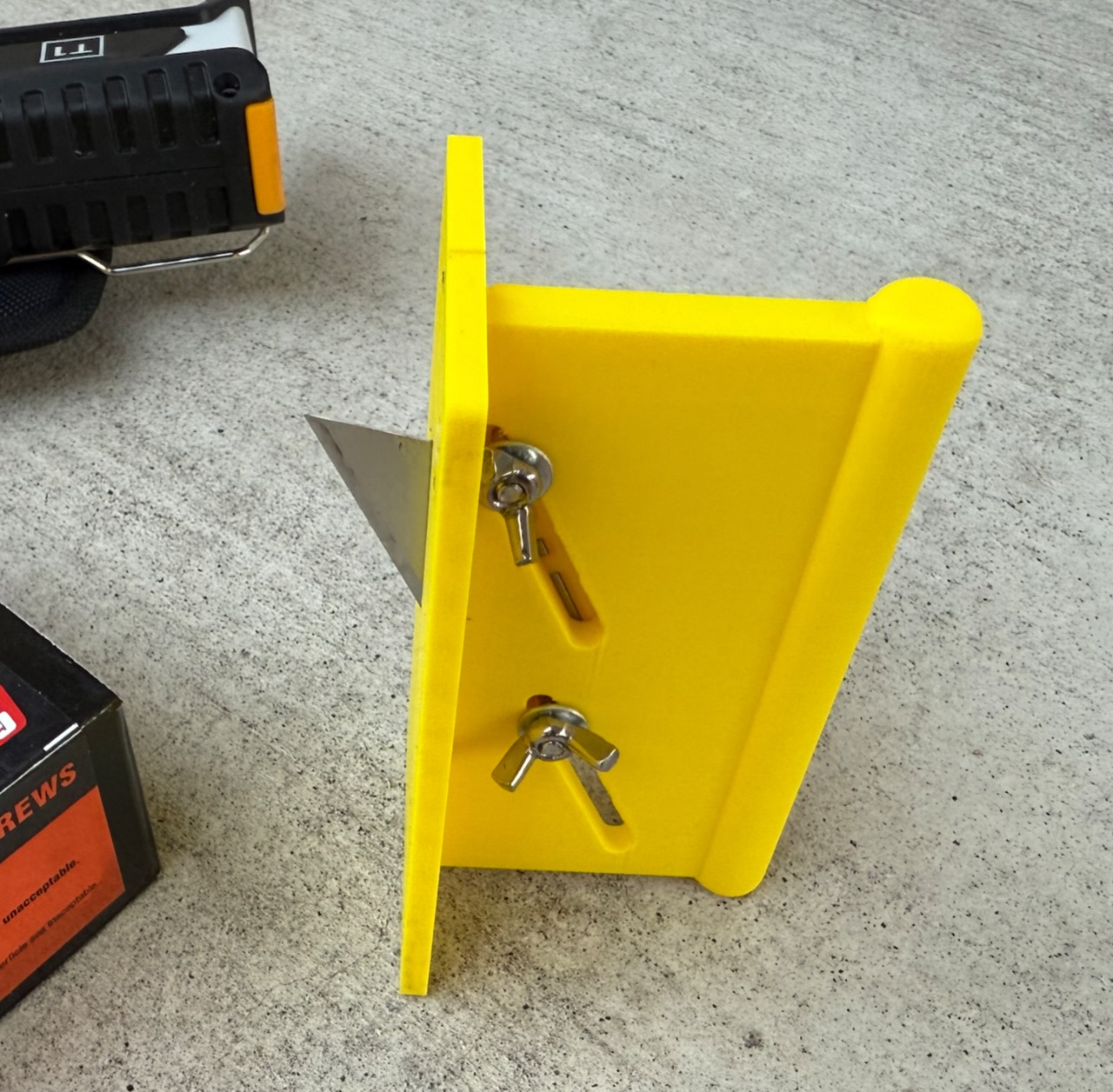 XPS Foam Clean-Cutter