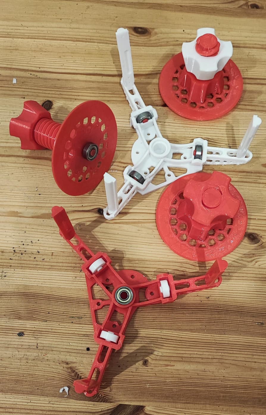 Horizontal spool holder with quick release and 4 x 608 bearings