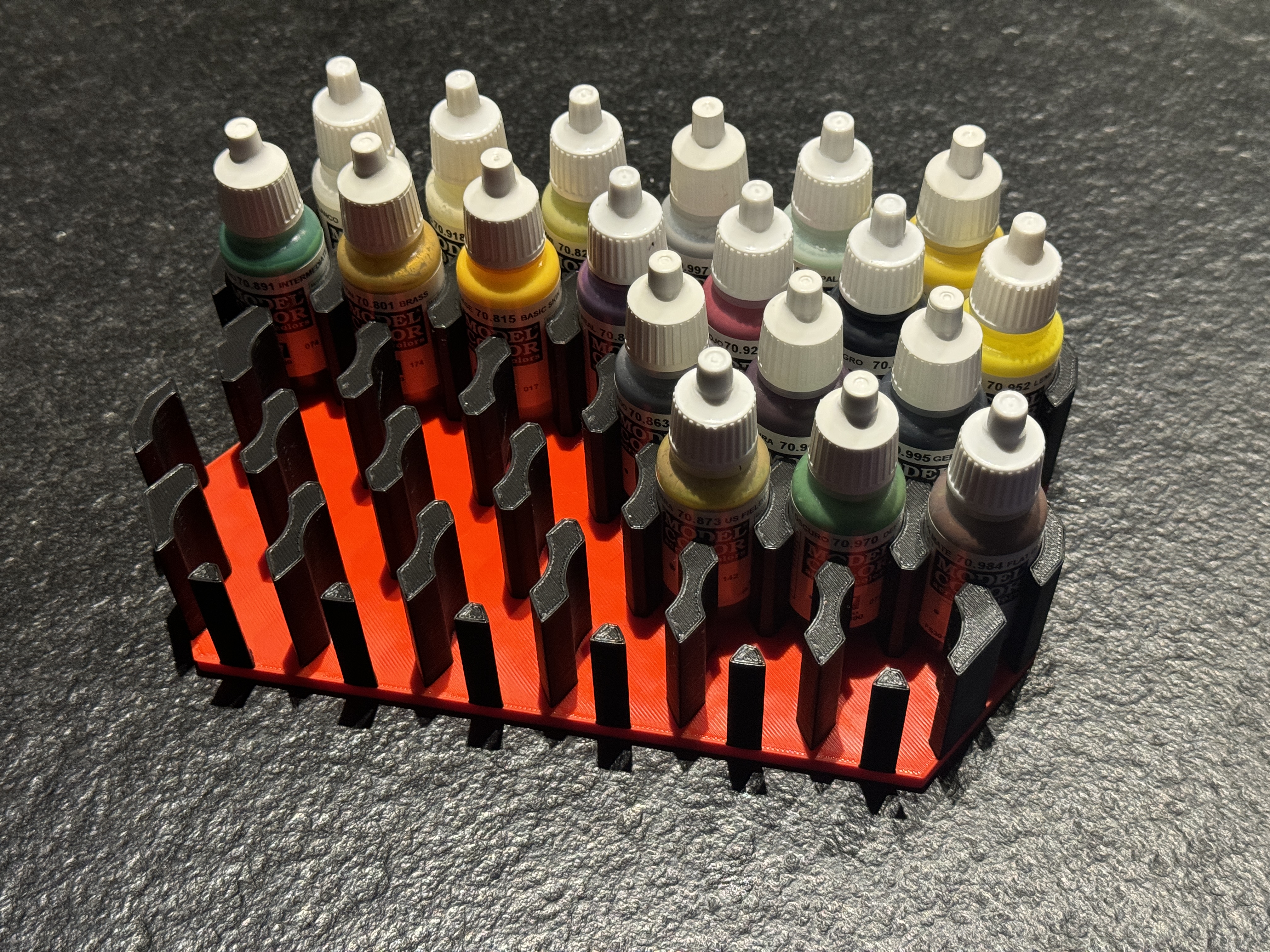Vallejo Color Rack (space- and material efficient)