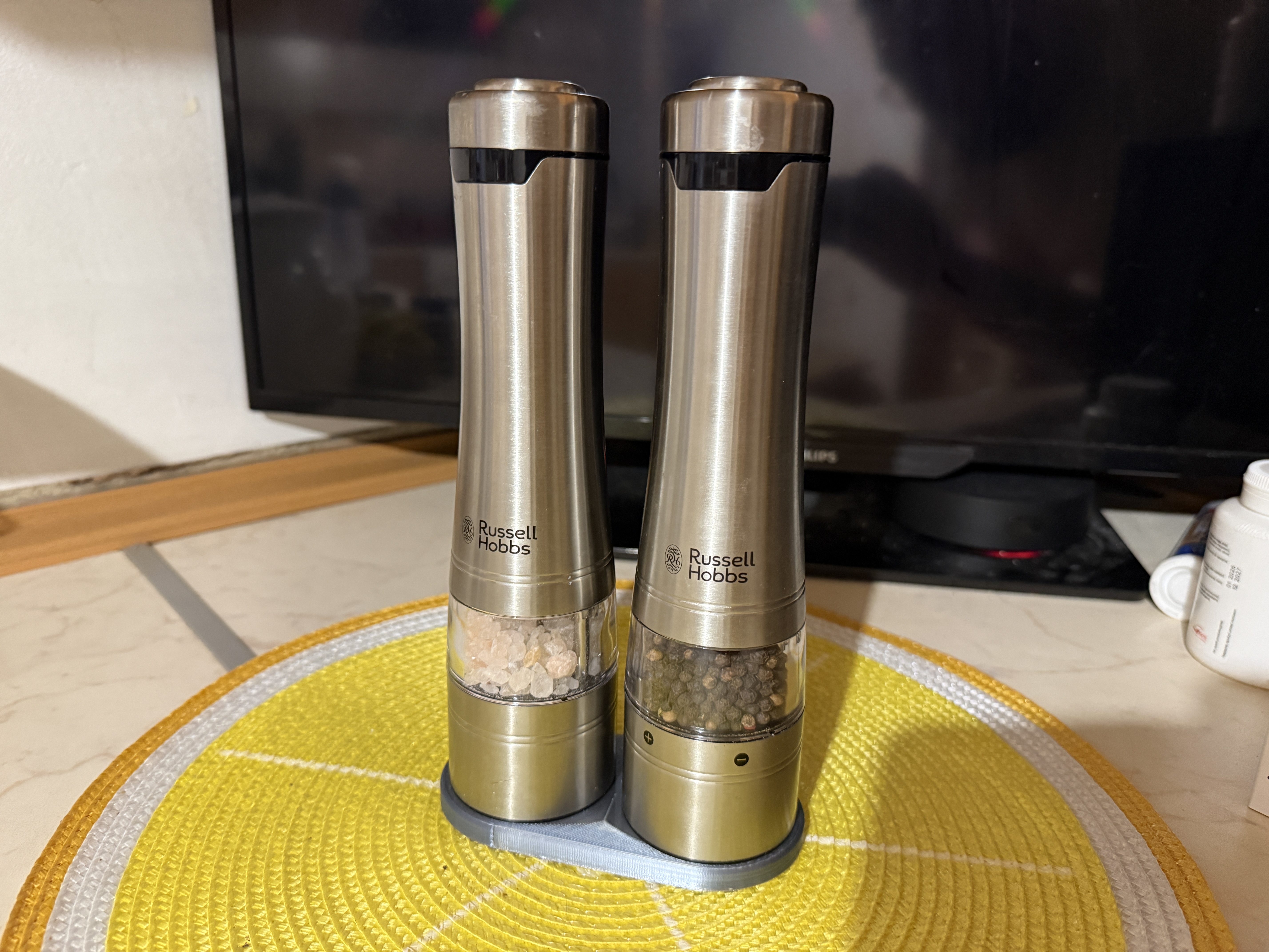 Stand for R&H salt and pepper grinders 3D model