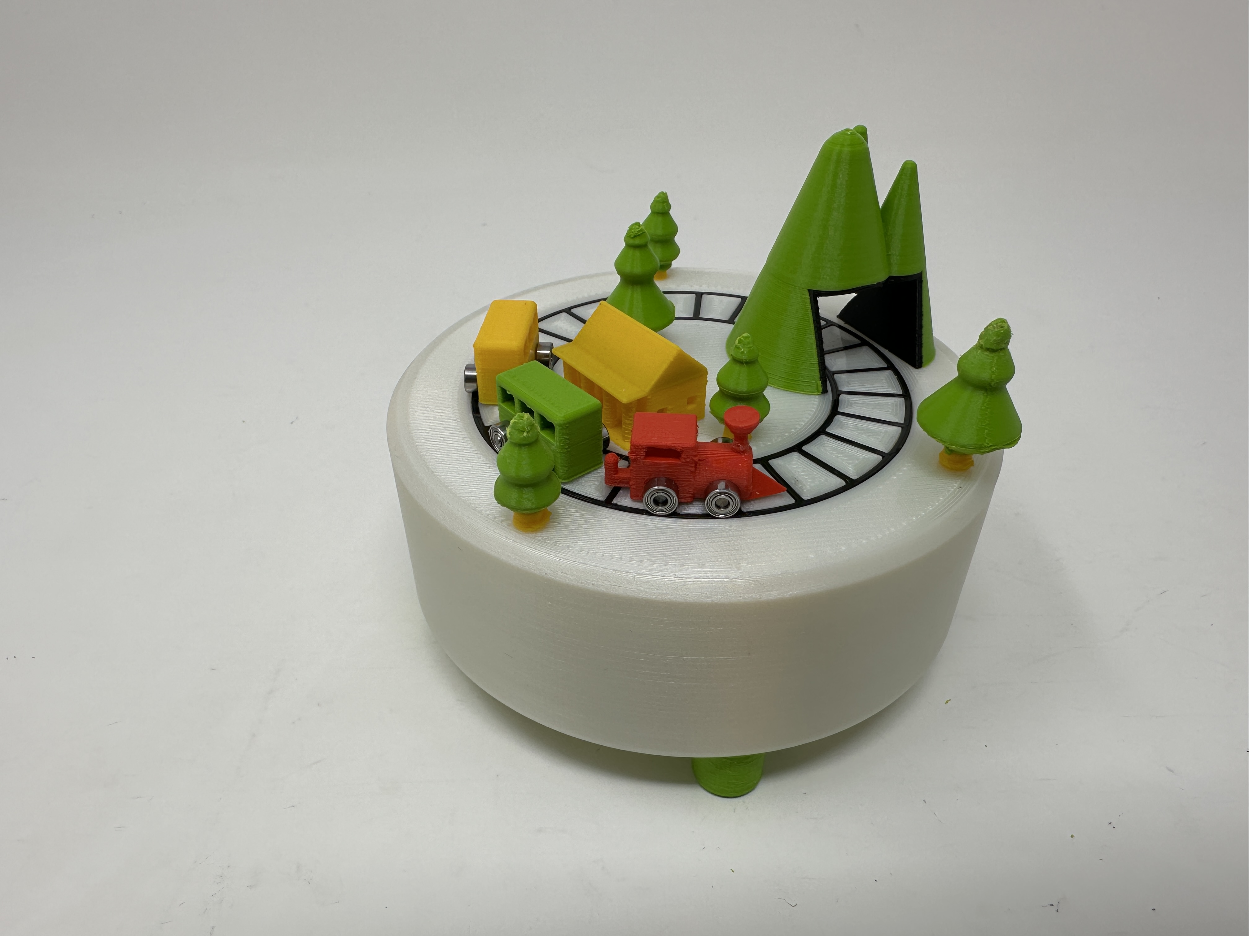 Windup Animated Christmas Music Box
