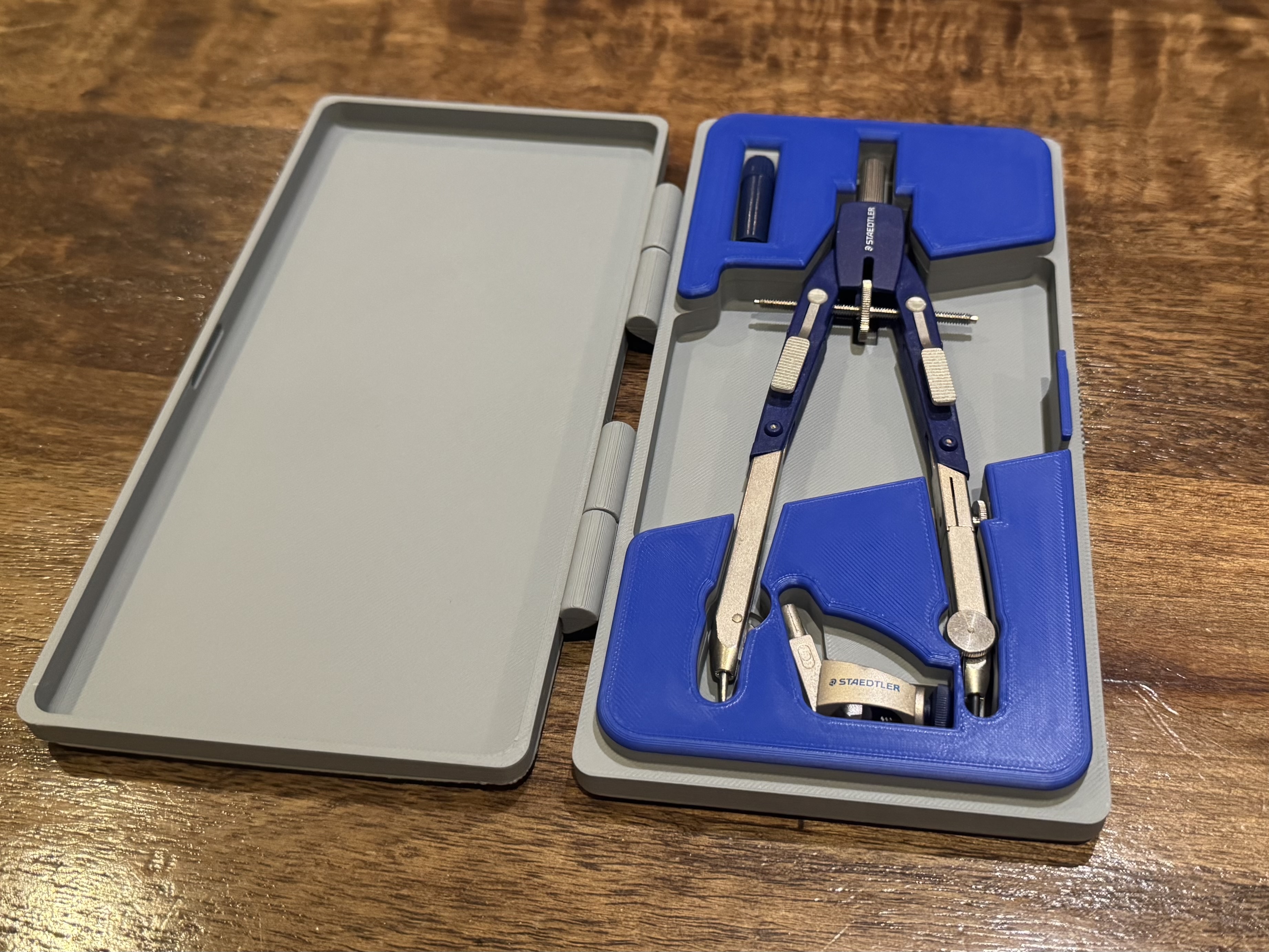 Staedtler Comfort Mars 552 Compass - Case